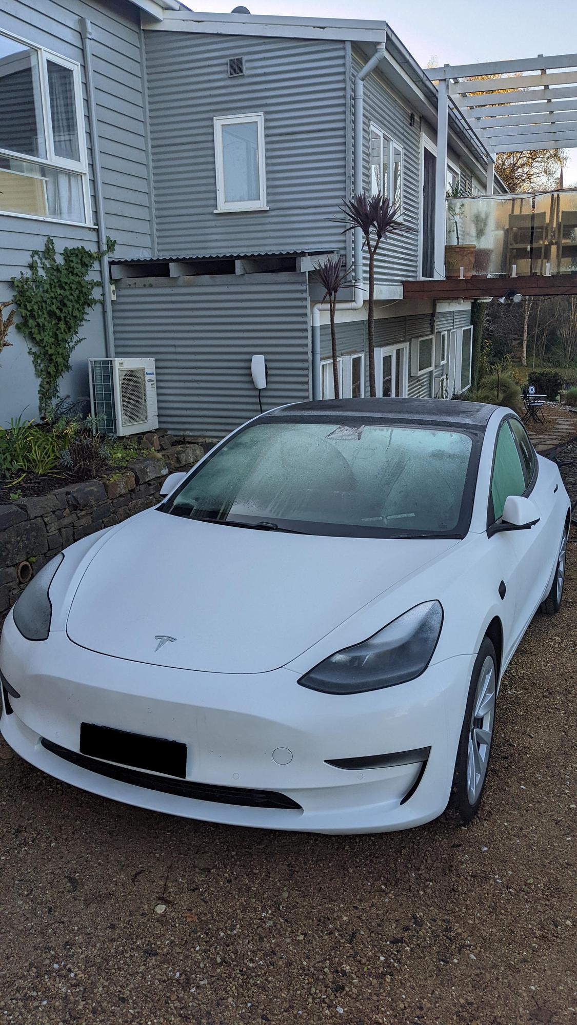 Azidene House & Spa Apartment Daylesford | Daylesford, VIC | EV Station