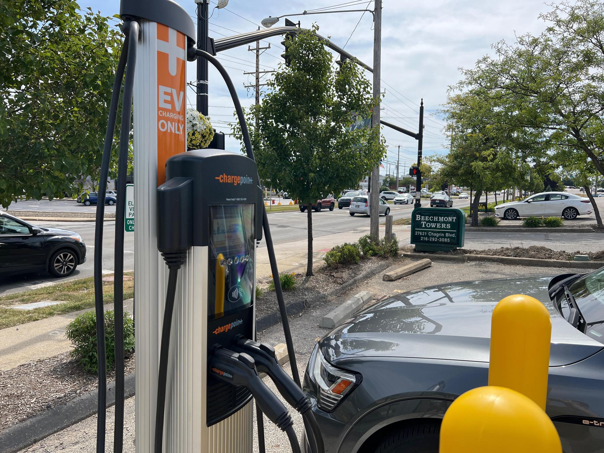 Beechmont Towers Woodmere, OH EV Station