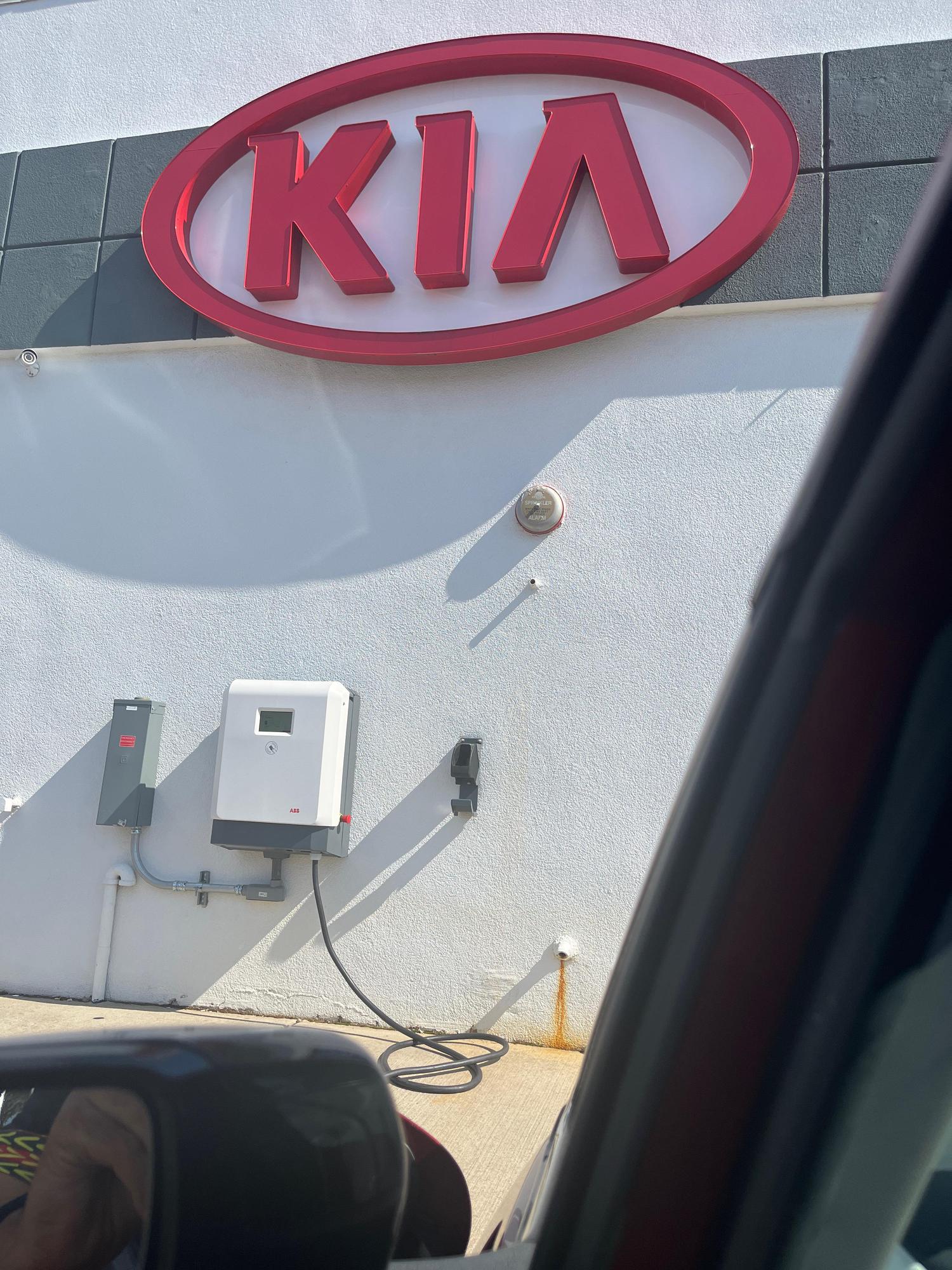 Kia of North Brunswick North Brunswick Township, NJ EV Station