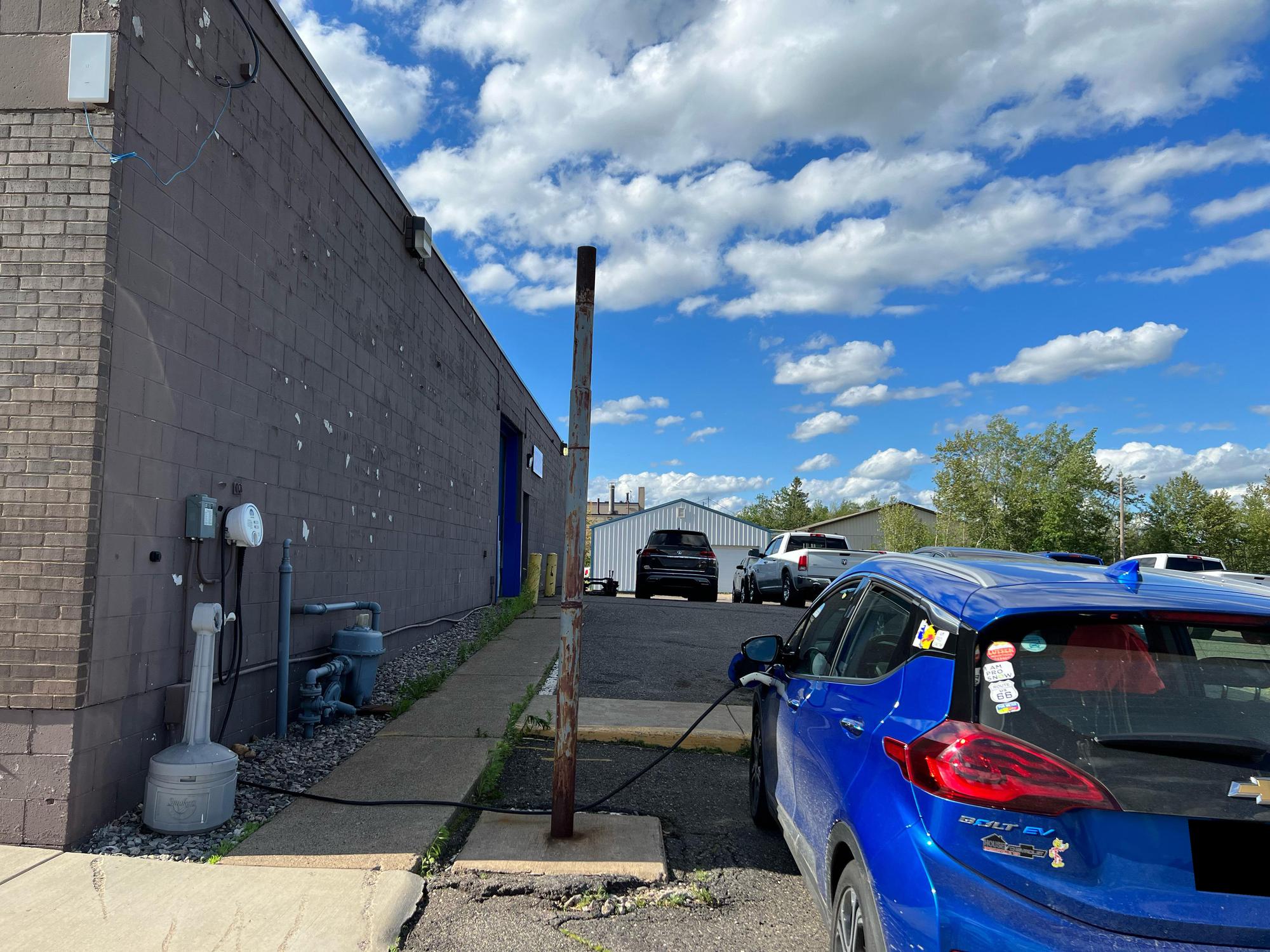 Hibbing Chrysler Center Hibbing, MN EV Station
