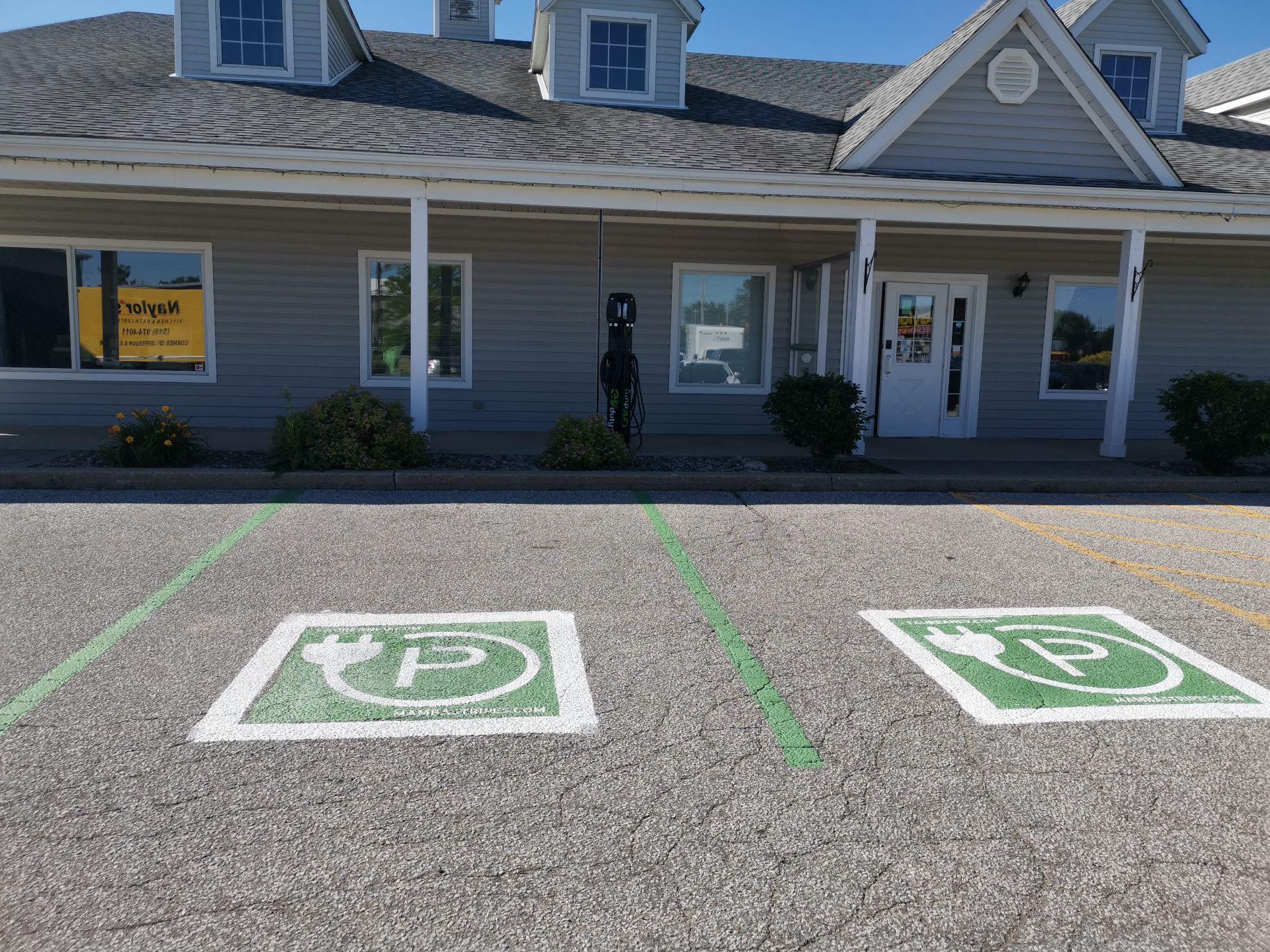 Naylor's Kitchen, Bath, and Flooring Centre Windsor, ON EV Station