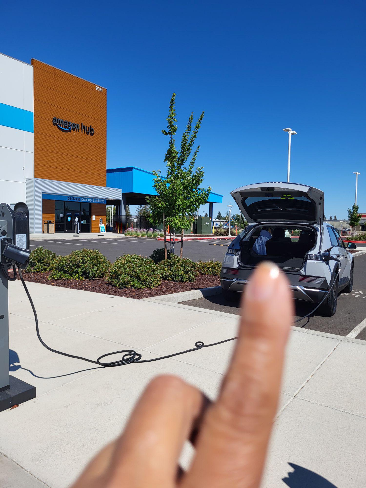 Amazon Hub Elk Grove, CA EV Station