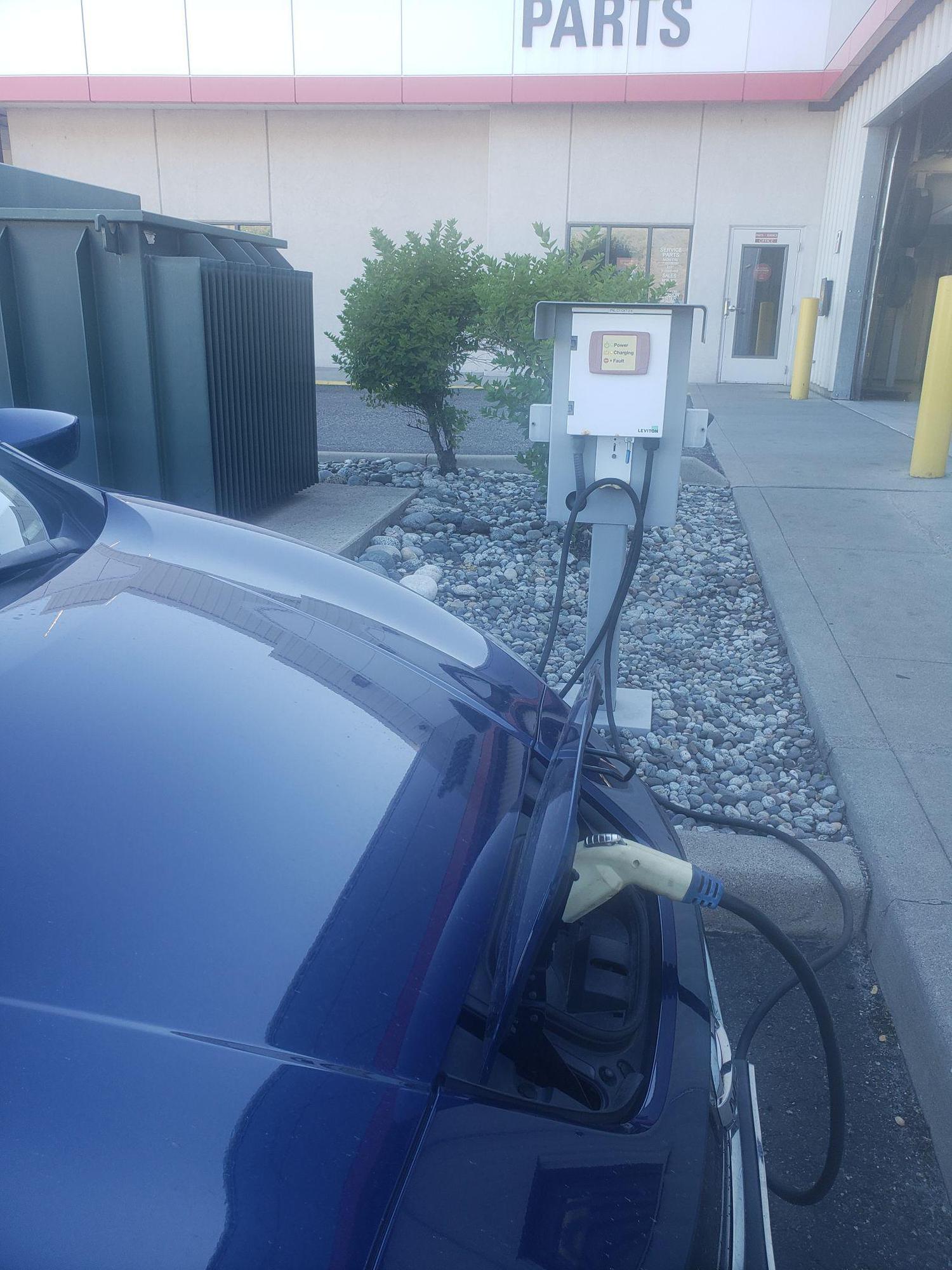 Town Toyota East Wenatchee, WA EV Station