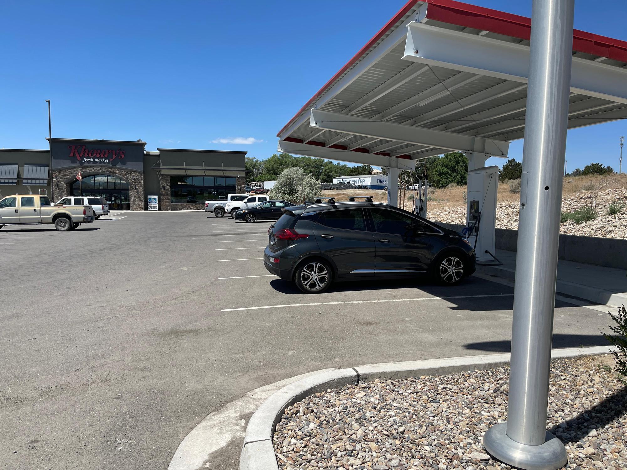 Khoury's Fresh Market Shell Recharge Carlin, NV EV Station