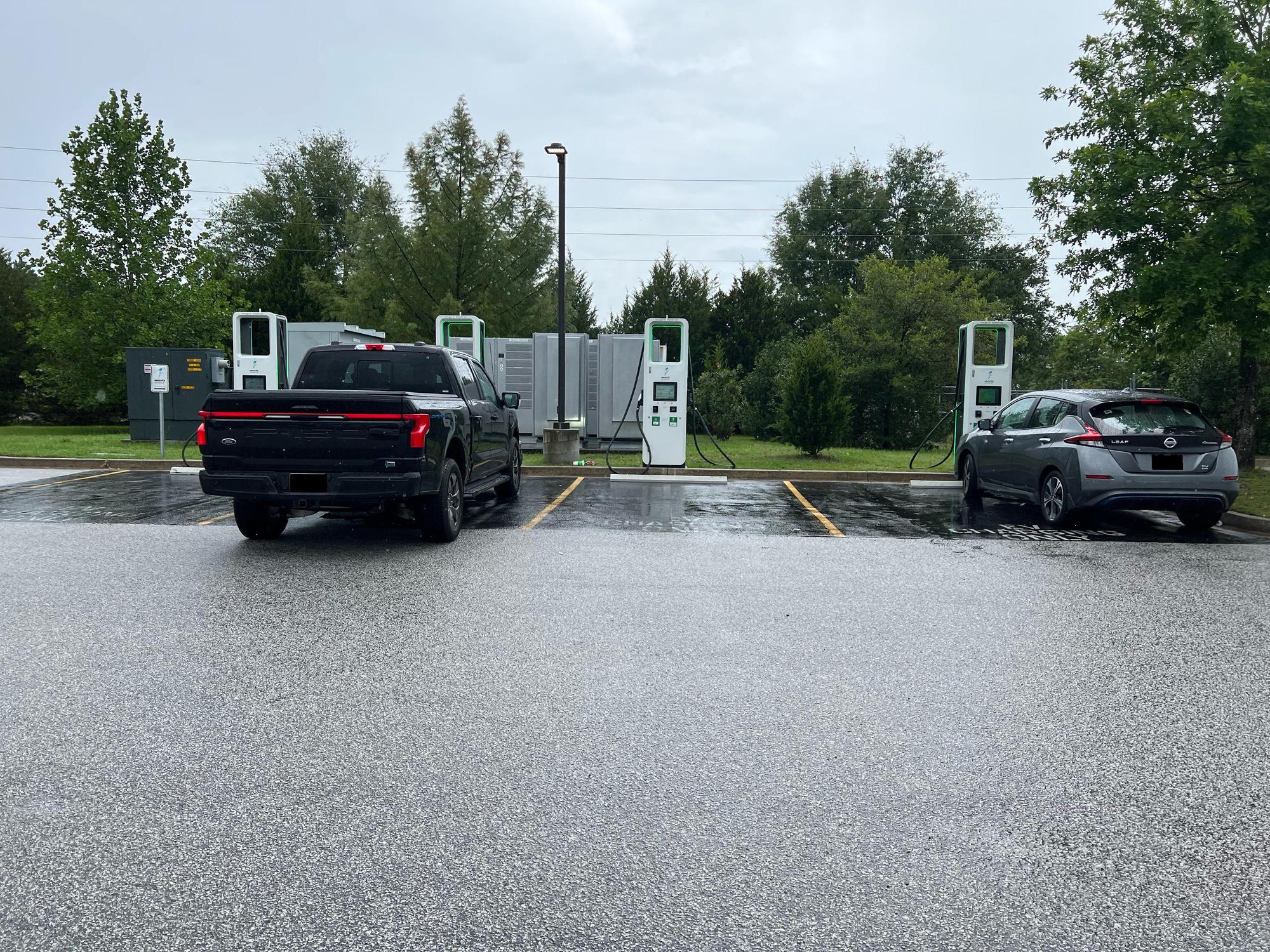 Walmart Supercenter Walterboro, SC EV Station