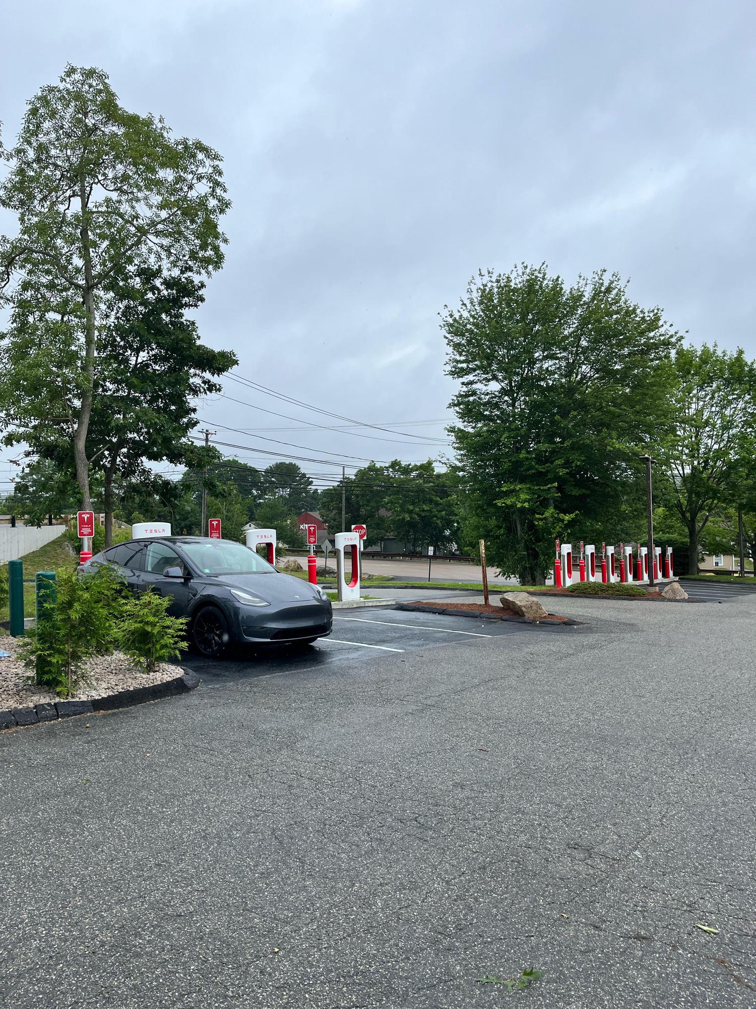 Mystic Outlet Center Stonington, CT EV Station