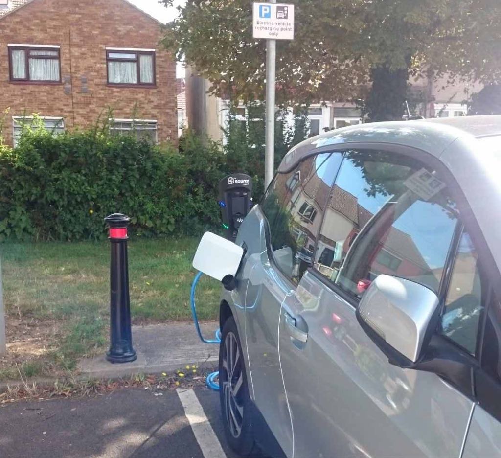 Crown Road Car Park Grays Plugshare