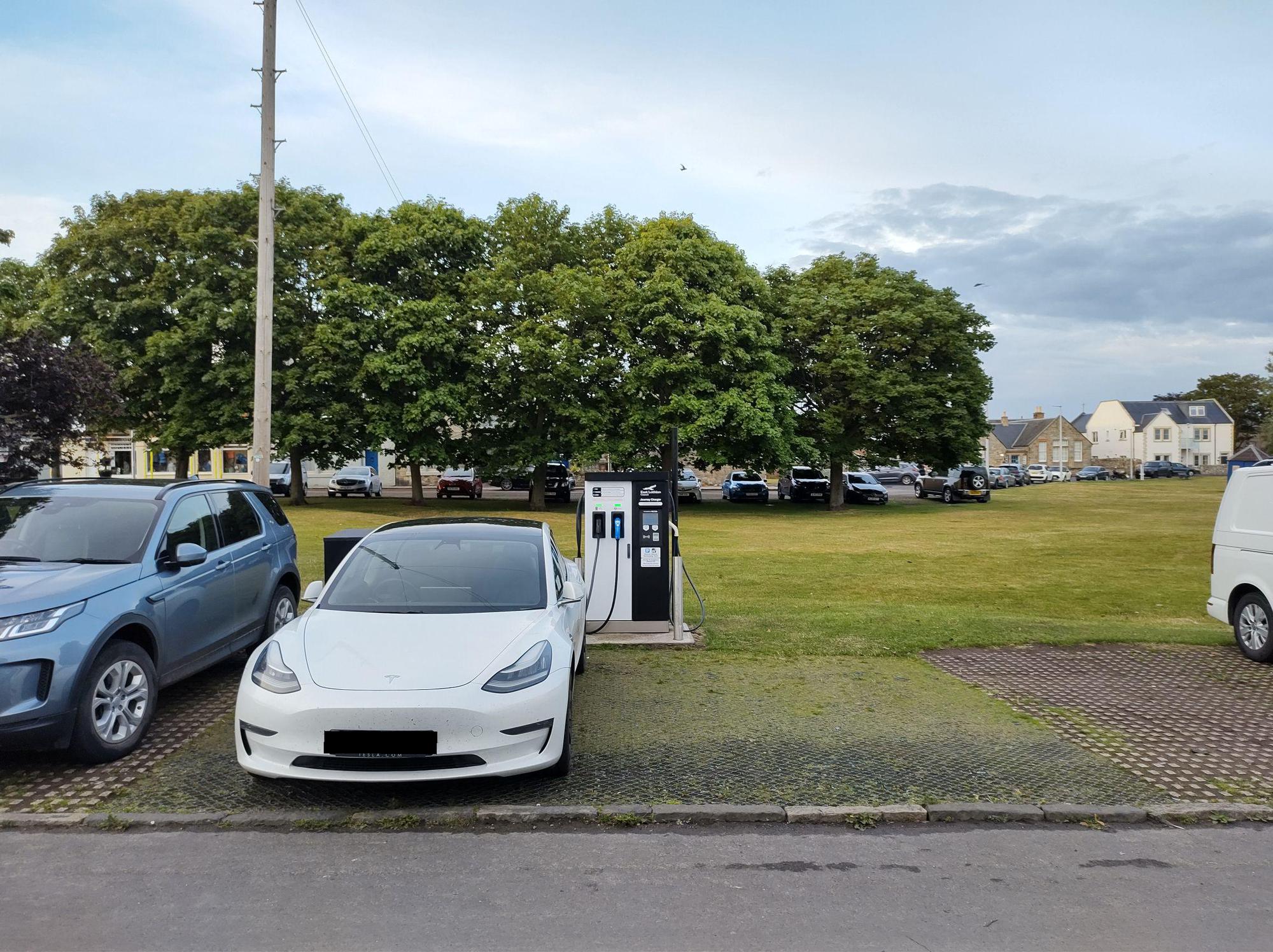 Saltcoats Road 2 Saltcoats Rd, Gullane, EH31 2AG, Scotland EV Station