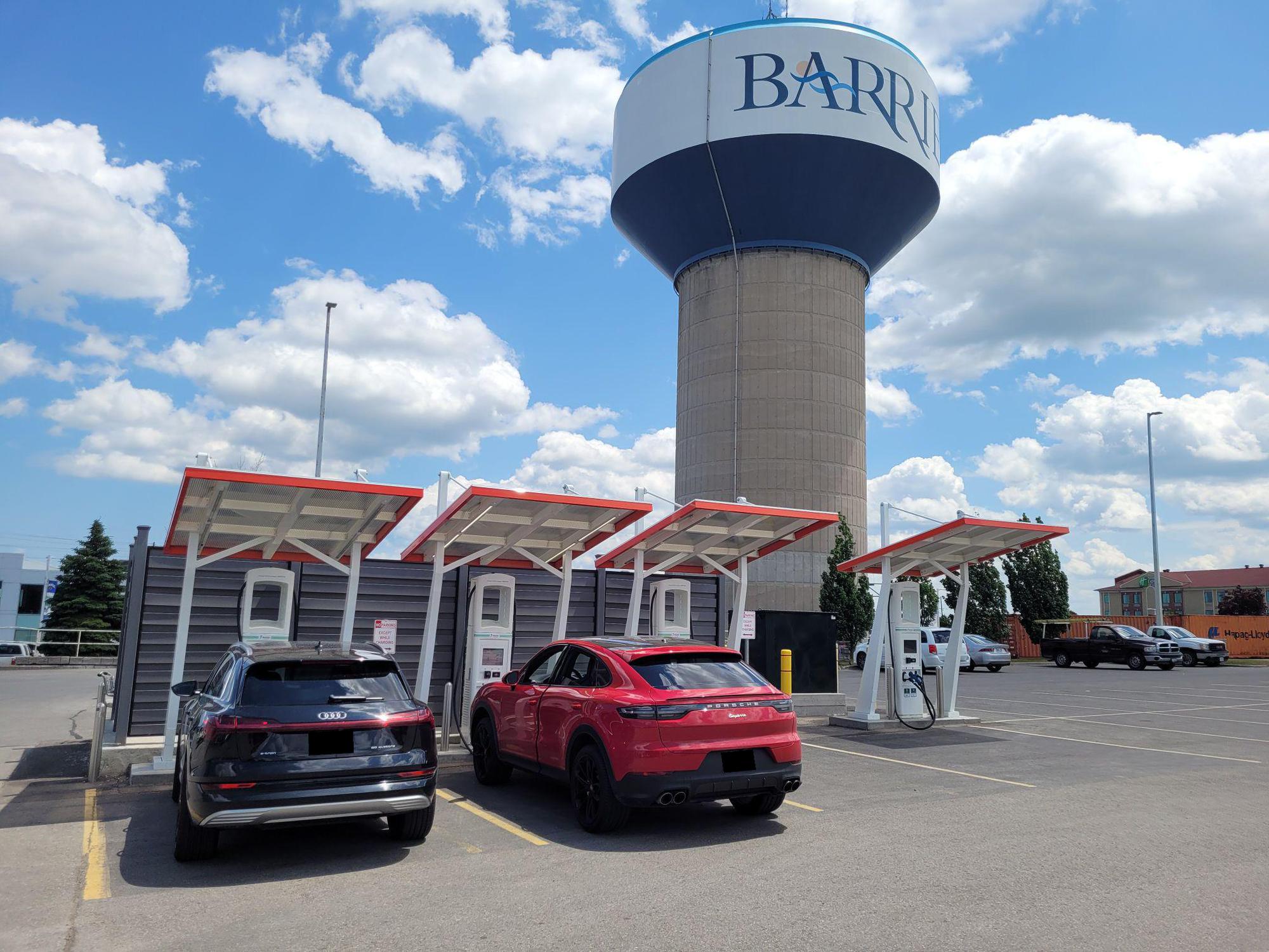 Canadian Tire Barrie South Barrie, ON EV Station