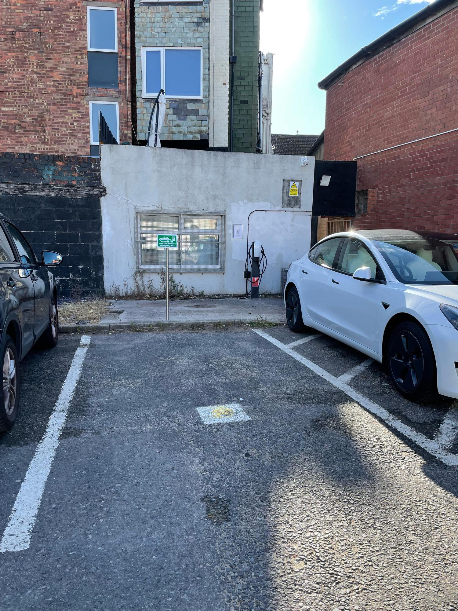 Bolton Street Car Park Bolton Street, Blackpool, FY1 6AA EV Station