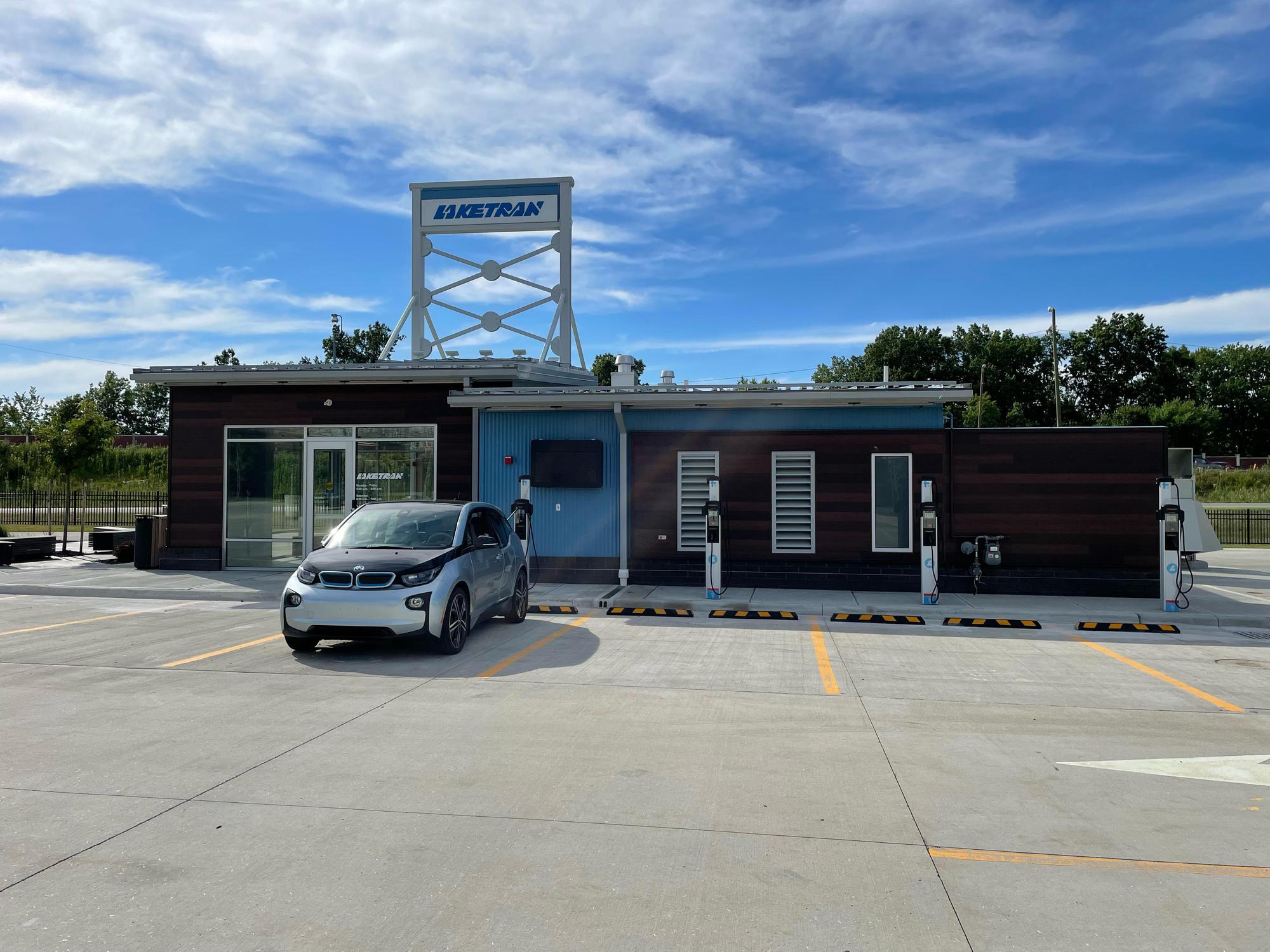 Wickliffe Park & Ride Wickliffe, OH EV Station