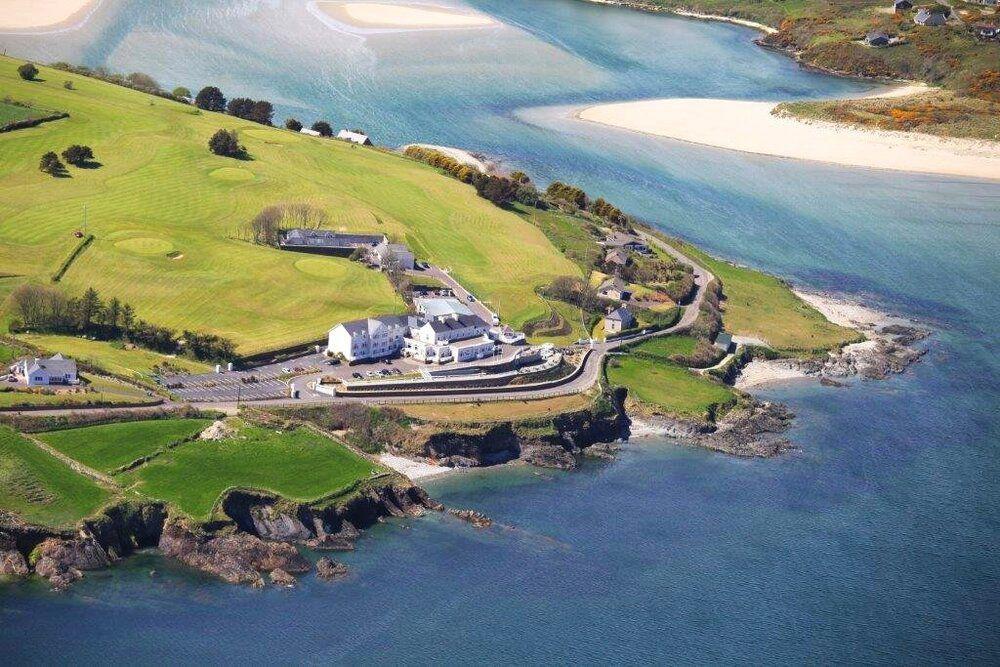 Dunmore House Hotel Inchydoney Island Lodge and Spa, CO EV Station