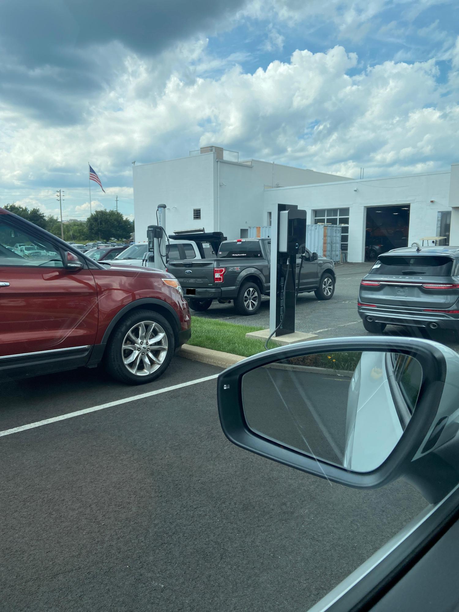 Flemington VW/Audi/Porsche Side (1) Flemington, NJ EV Station