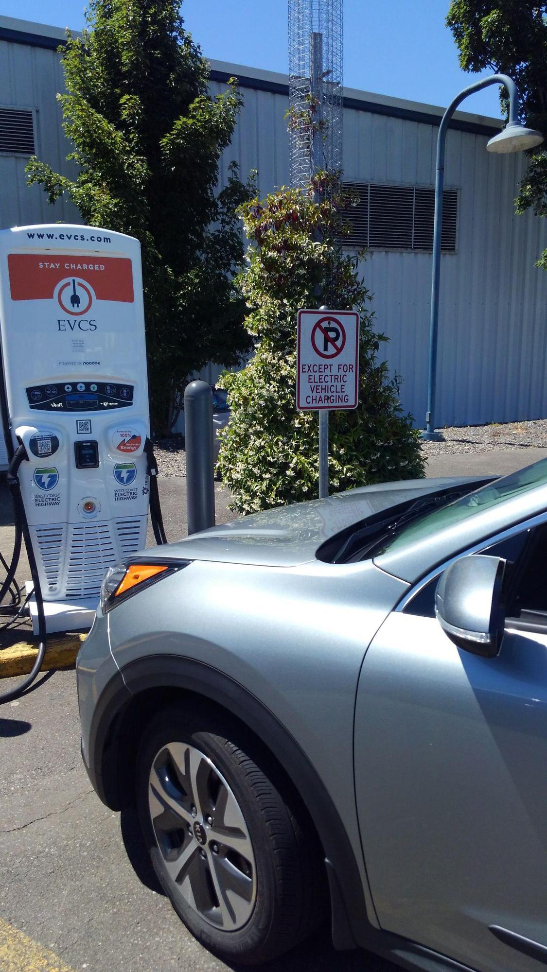 Fred Meyer | Coos Bay, OR | EV Station