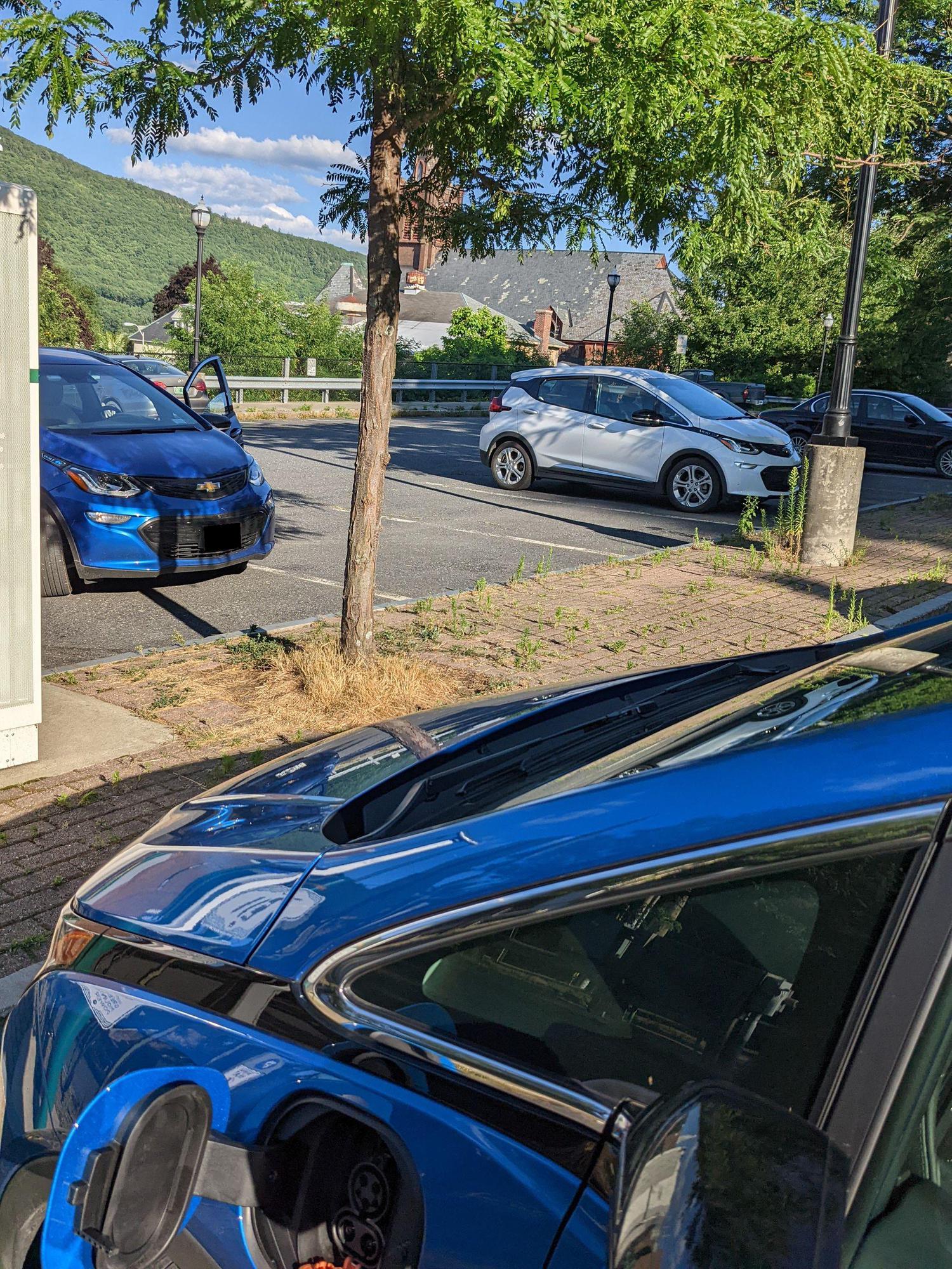 High Grove Parking Lot Brattleboro, VT EV Station