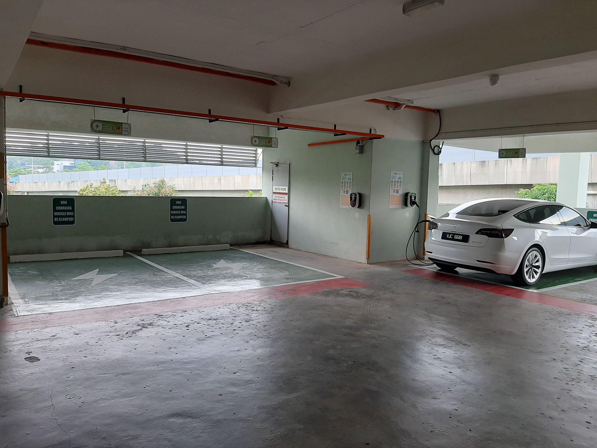 MRANTI Multi Storey Car Park MRANTIFC01