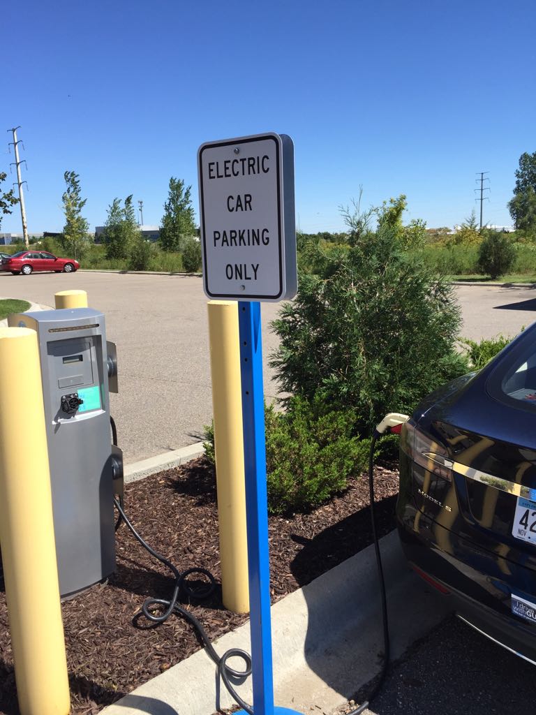 goodwill-mankato-mn-ev-station