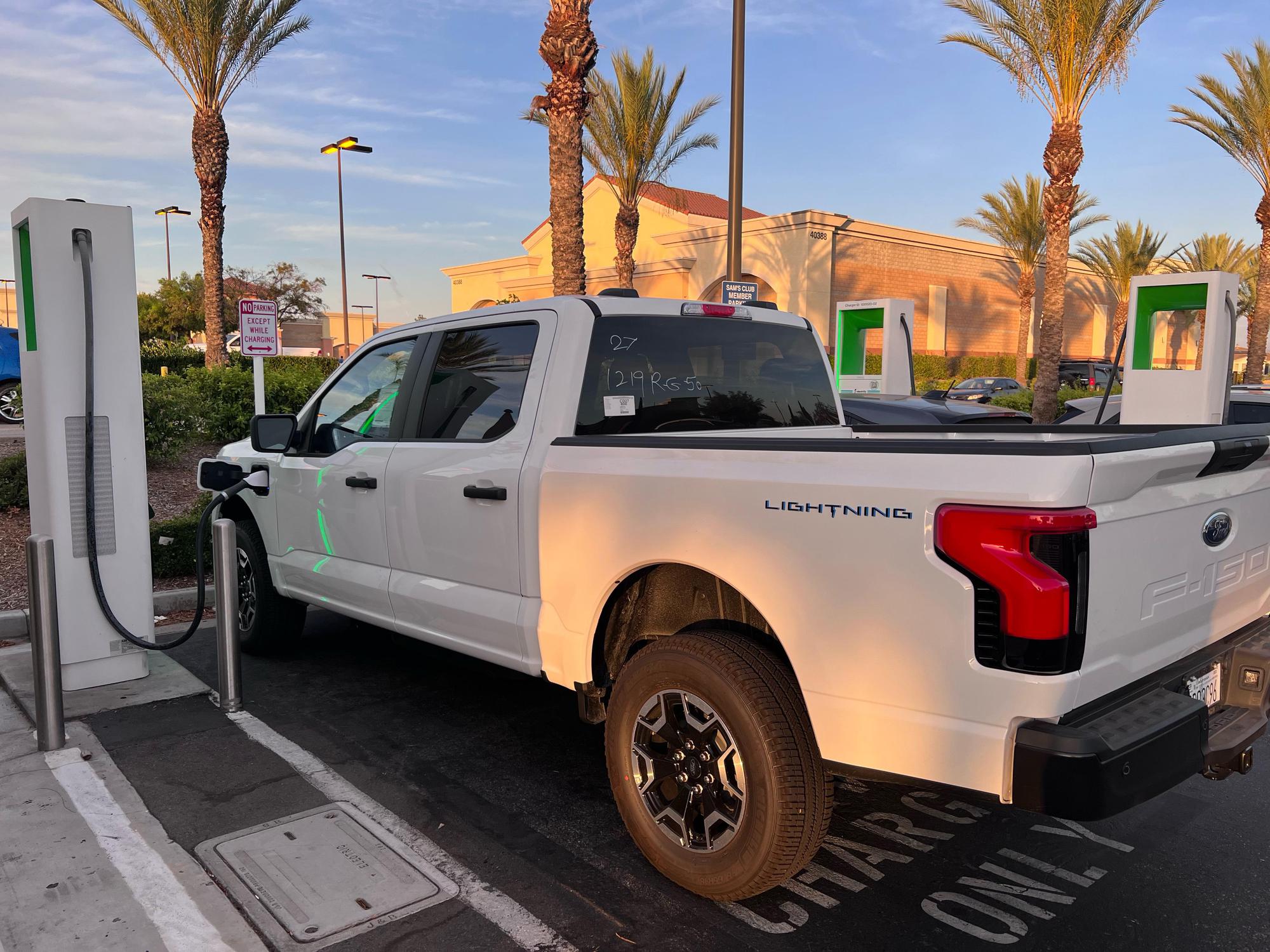 Sam's Club Murrieta, CA EV Station