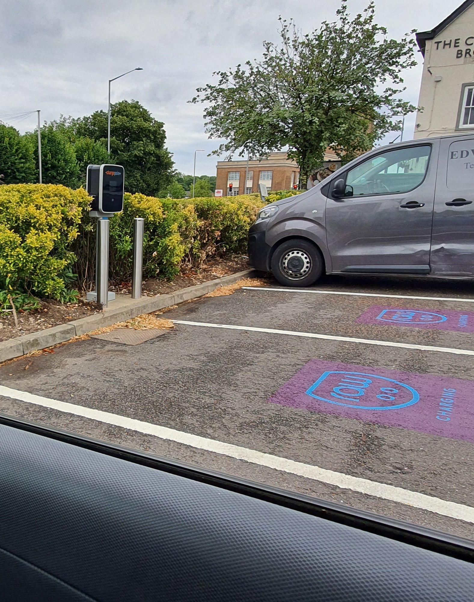 The Cooper's Brook - Pub & Grill | Daybrook, England | EV Station