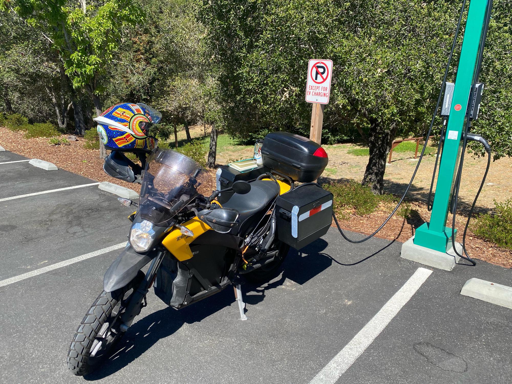Woodside Town Hall Woodside, CA EV Station