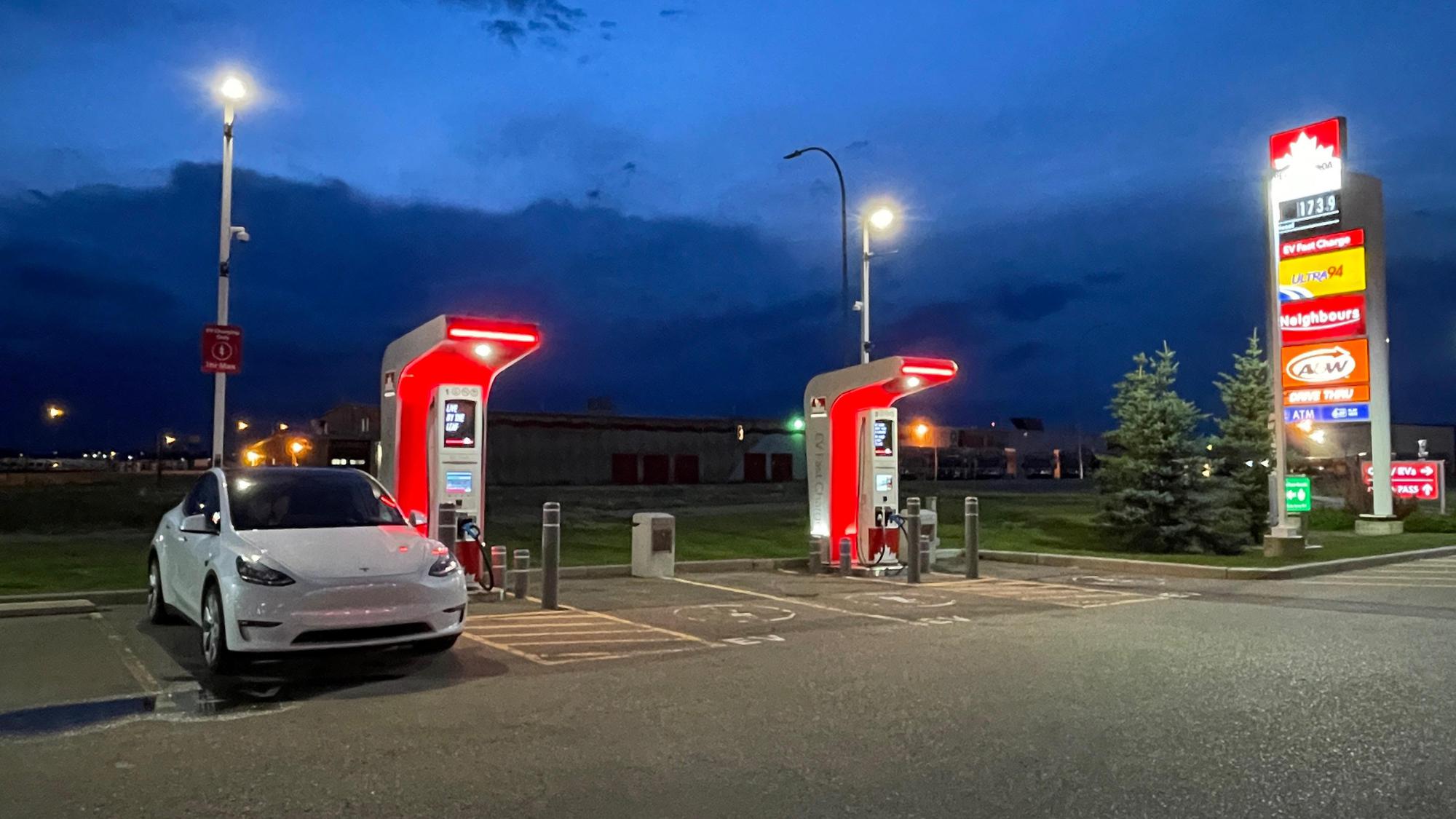 PetroCanada Medicine Hat Medicine Hat, AB EV Station