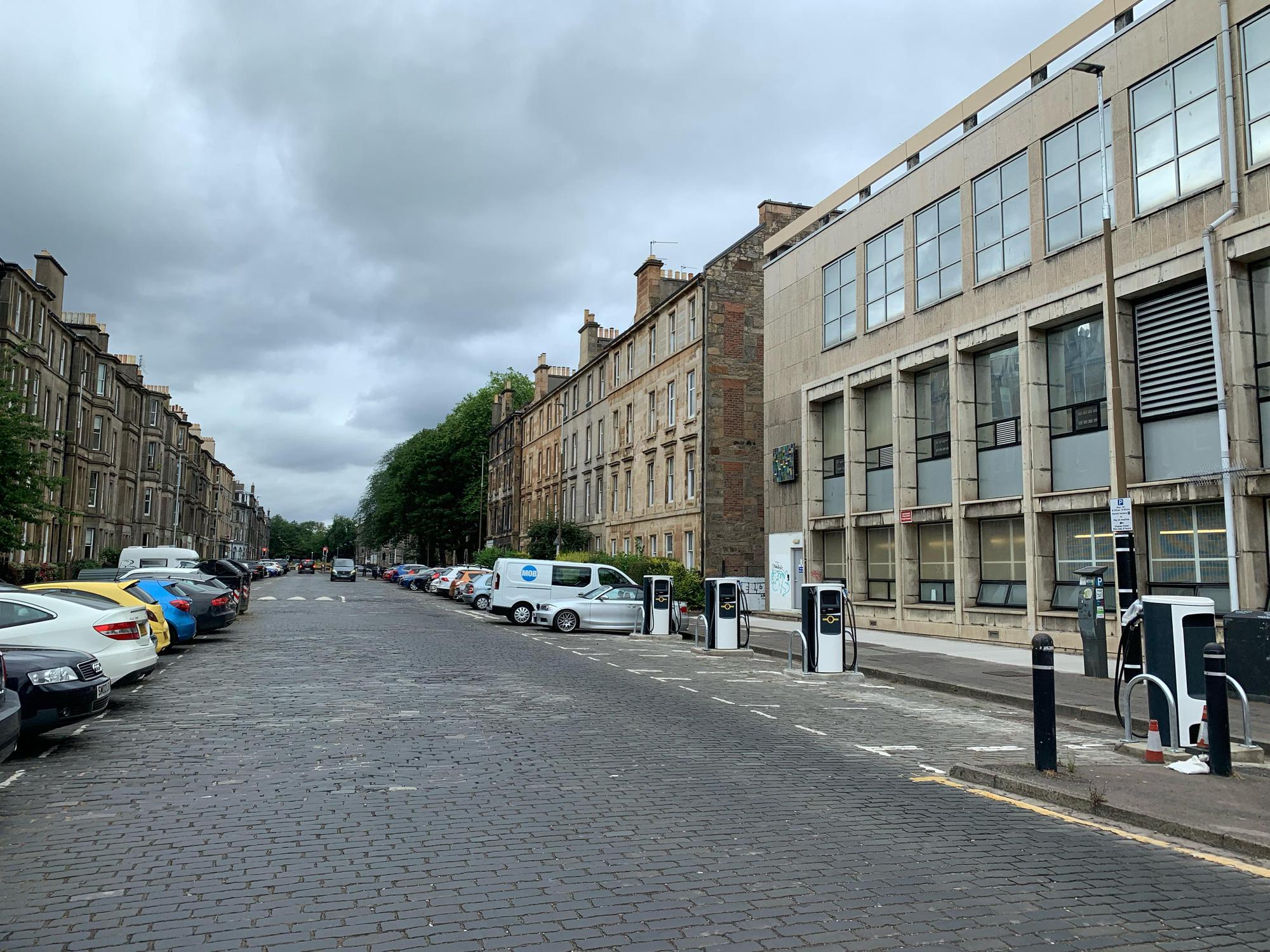 East London Street Outside 12 East London Street, Edinburgh, EH7 4BH