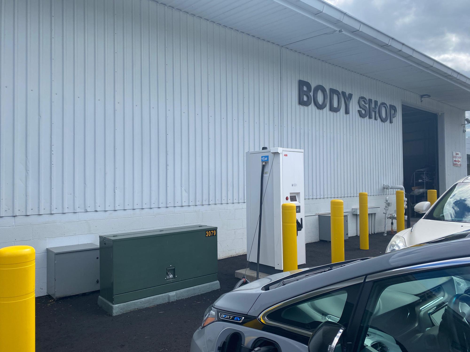 Labadie Buick GMC Bay City, MI EV Station