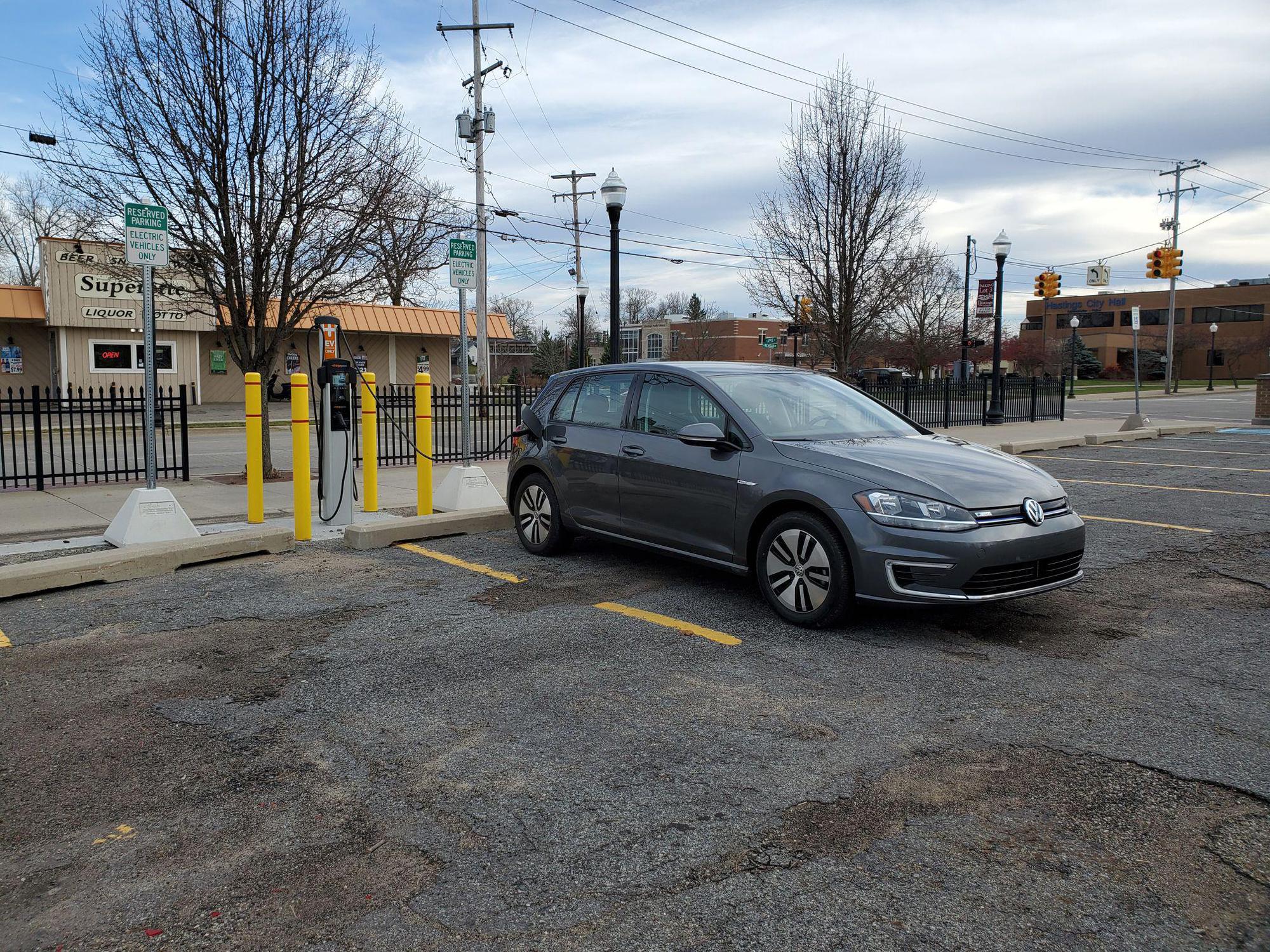 Hastings Parking Lot 3 Hastings, MI EV Station