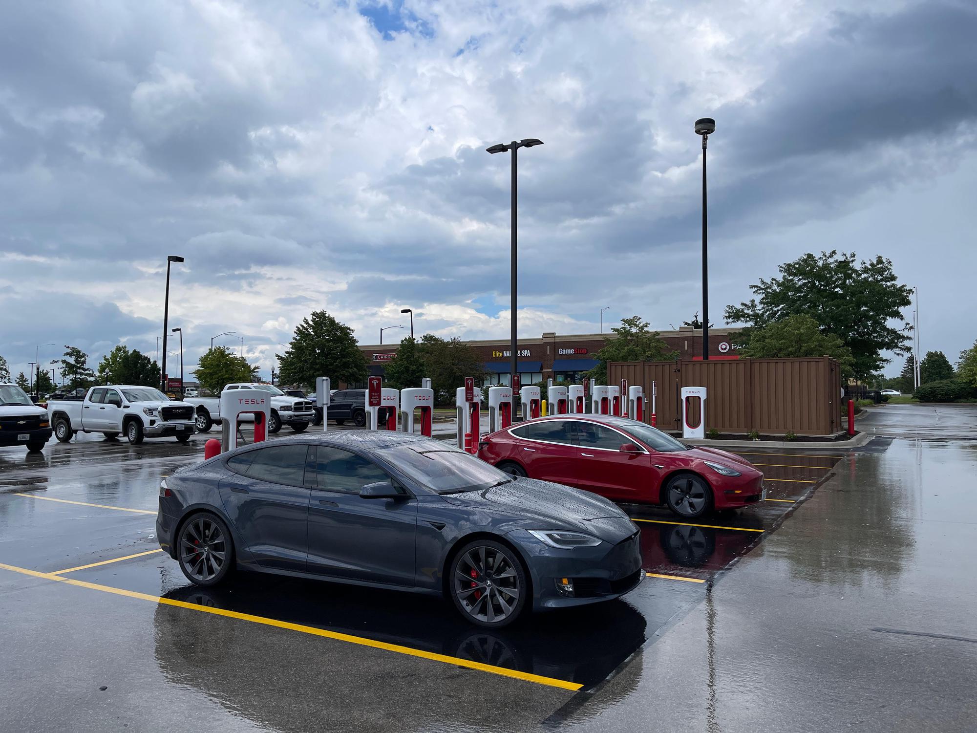 Meijer (1) Algonquin, IL EV Station