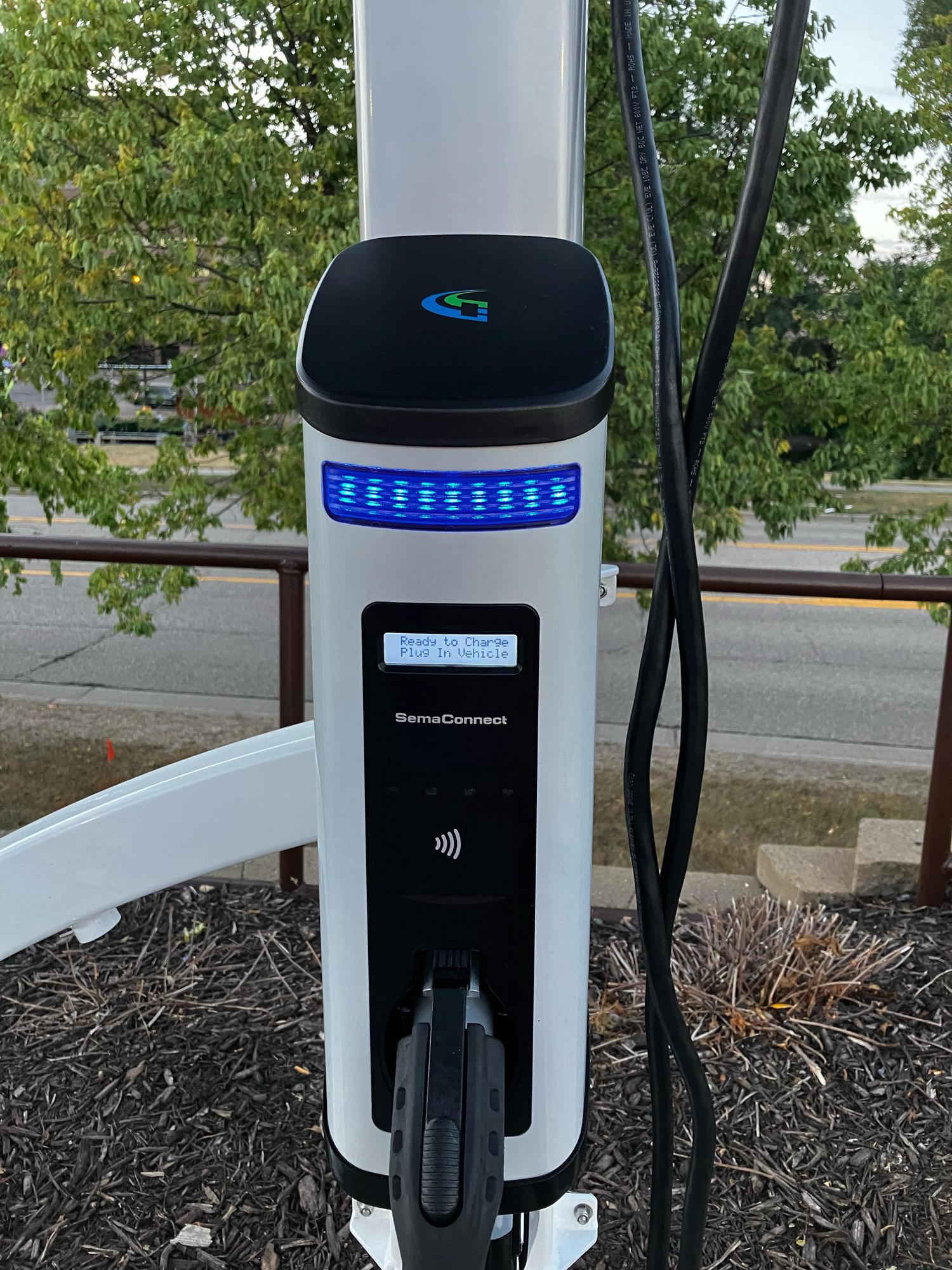 Costco Wholesale St Louis Park St Louis Park, MN EV Station
