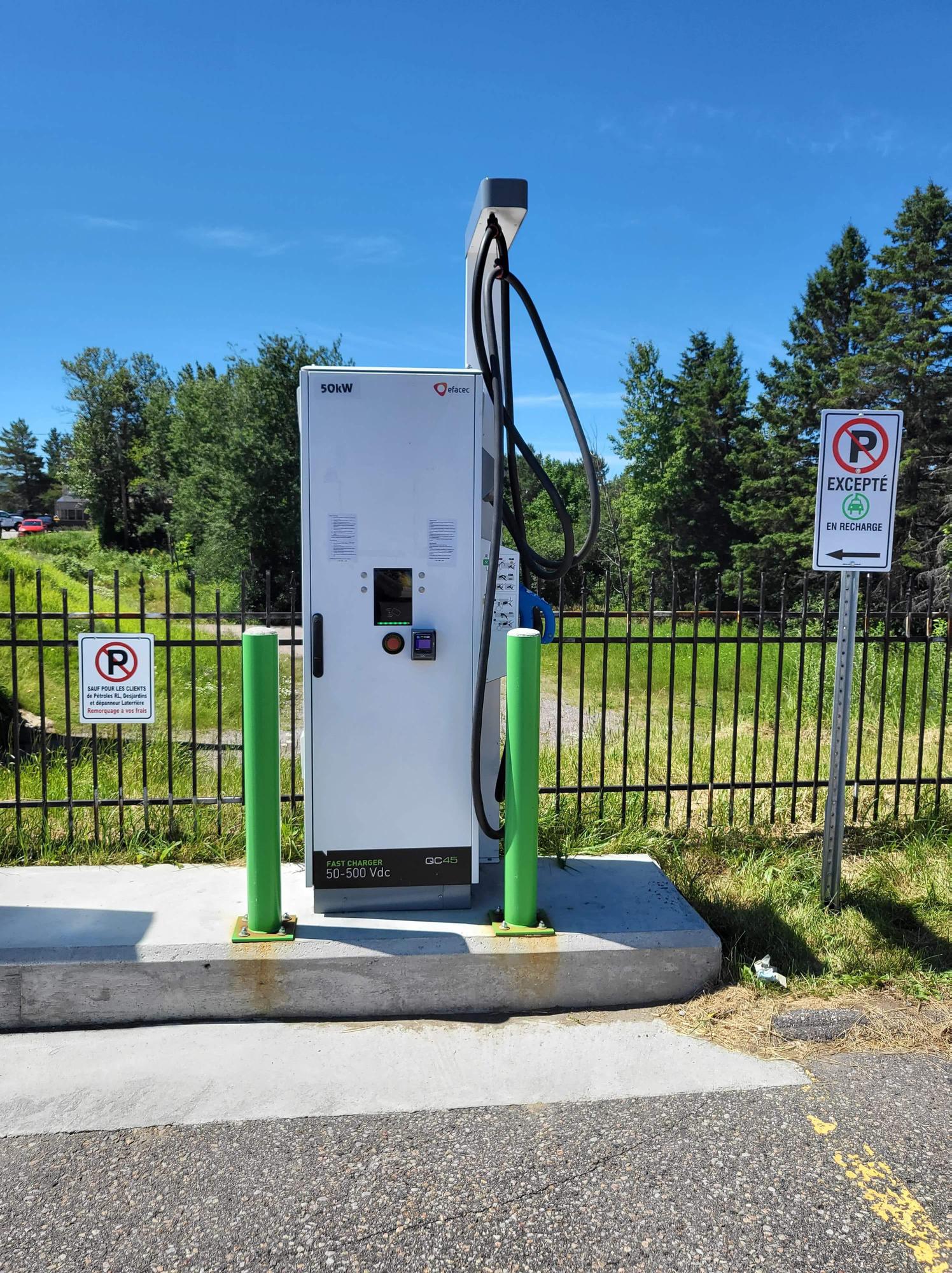 RL Énergies Laterrière Saguenay, QC EV Station