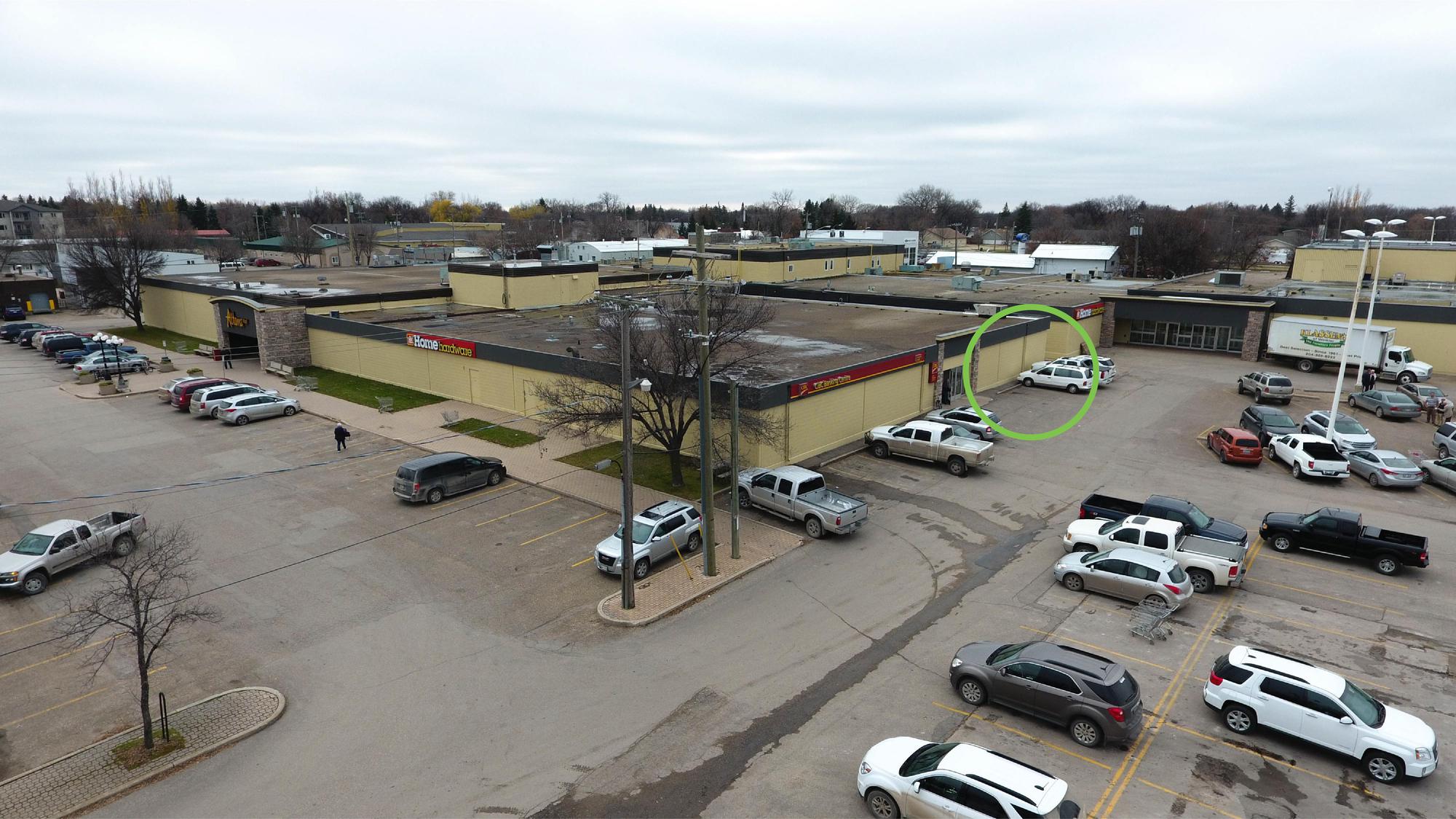 Altona Mall Altona, MB EV Station