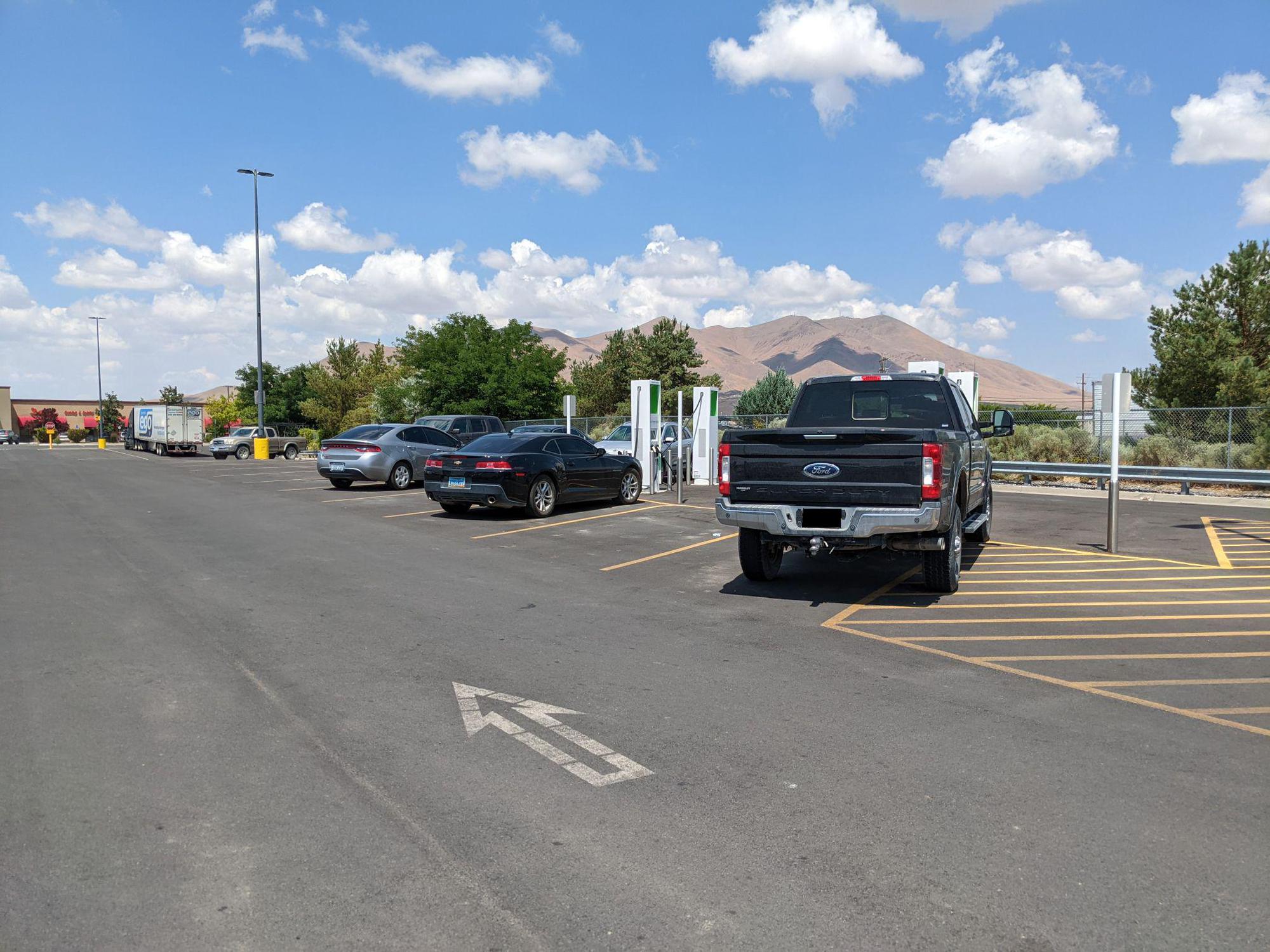 Walmart Supercenter Winnemucca, NV EV Station