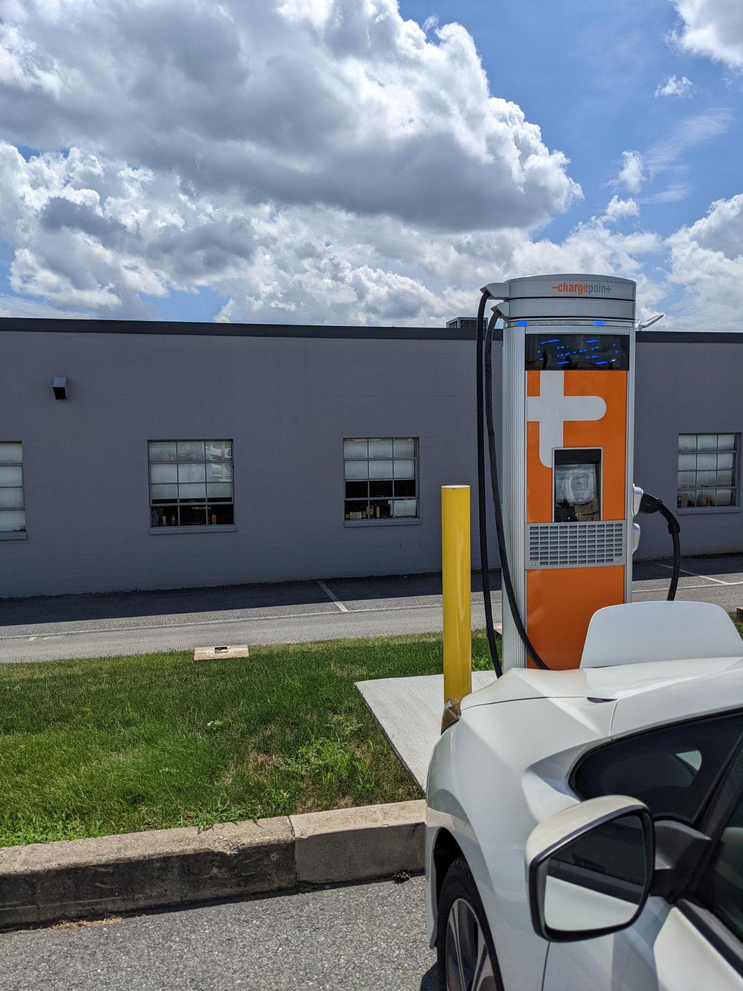 Lancaster Hyundai East Petersburg, PA EV Station
