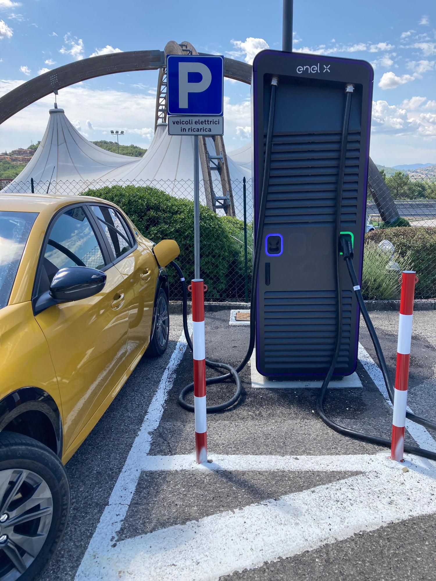 Ewiva Volvo Ambrosi Corciano PG, Via Antonio Gramsci EV Station