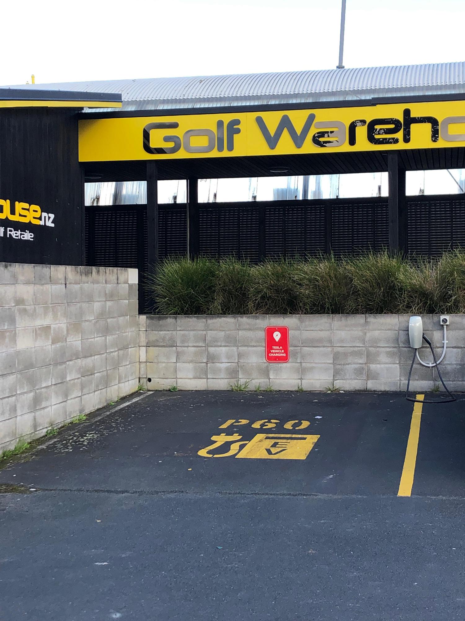Golf Warehouse Takapuna Auckland, Auckland EV Station
