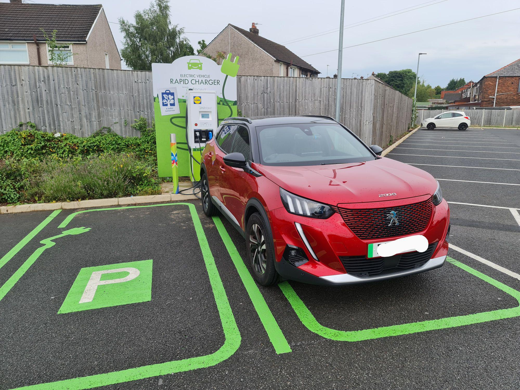 Lidl Blackbrook Park Road, St Helens, Saint Helens WA11 9AA, UK EV