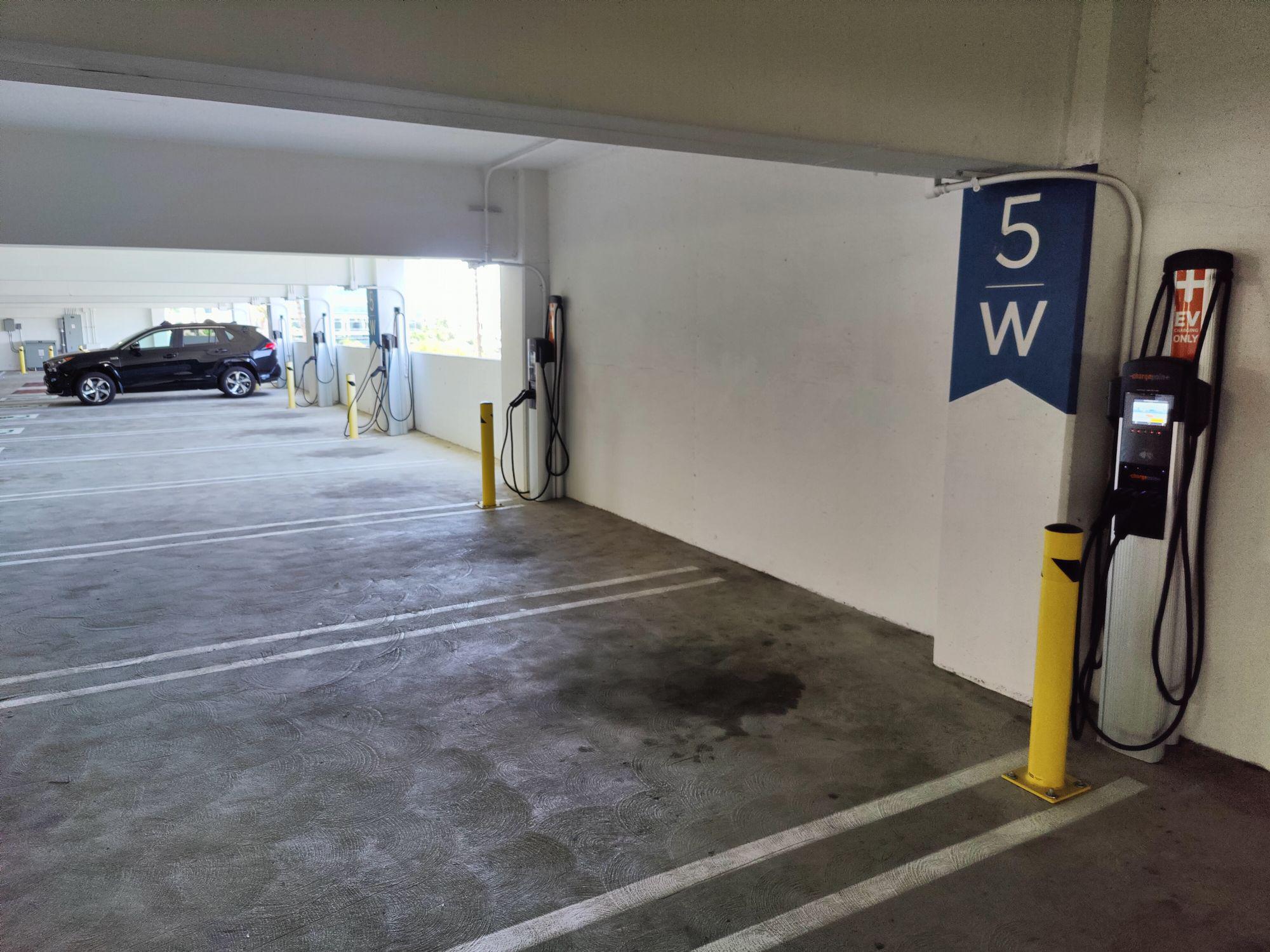 Centerview Garage 5th Floor (1) Irvine, CA EV Station