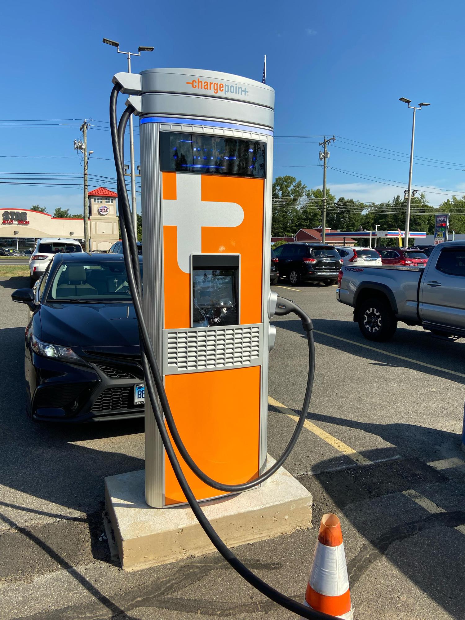 Meriden Hyundai Meriden, CT EV Station