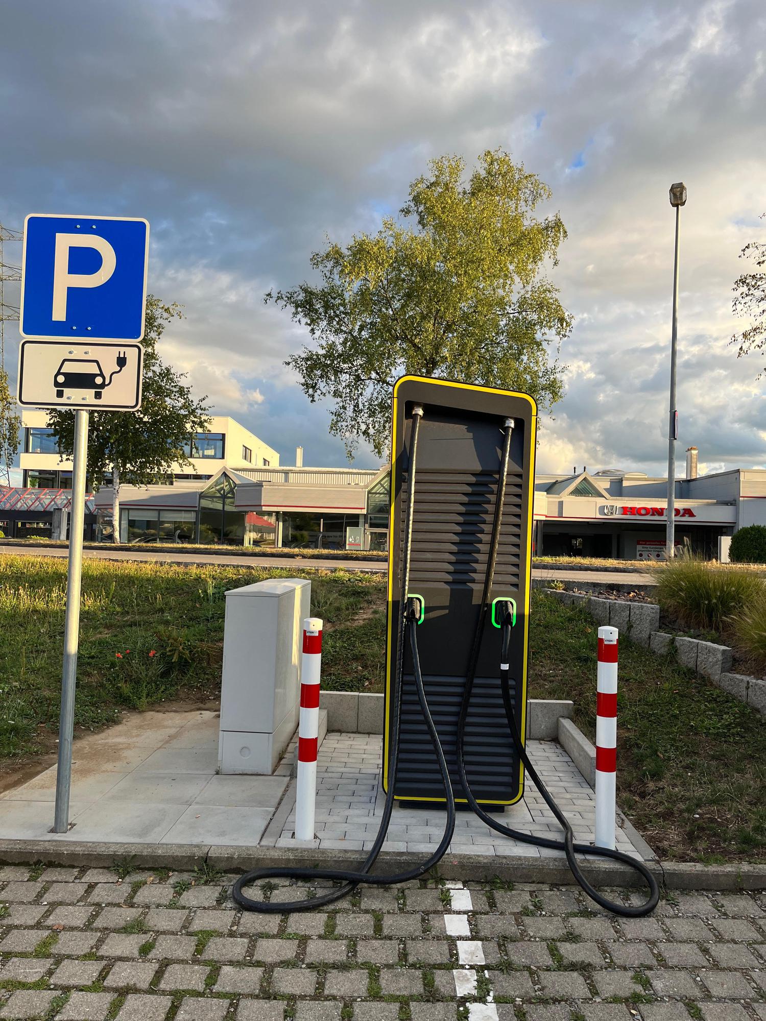 EWE Go McDonald's Rheinfelden (D) Rheinfelden (Baden), BW EV Station