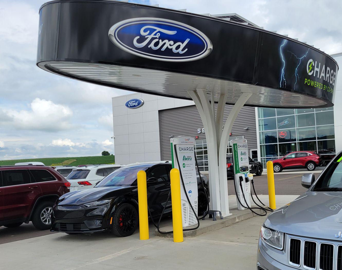 Sleepy Hollow Ford Viroqua, WI EV Station