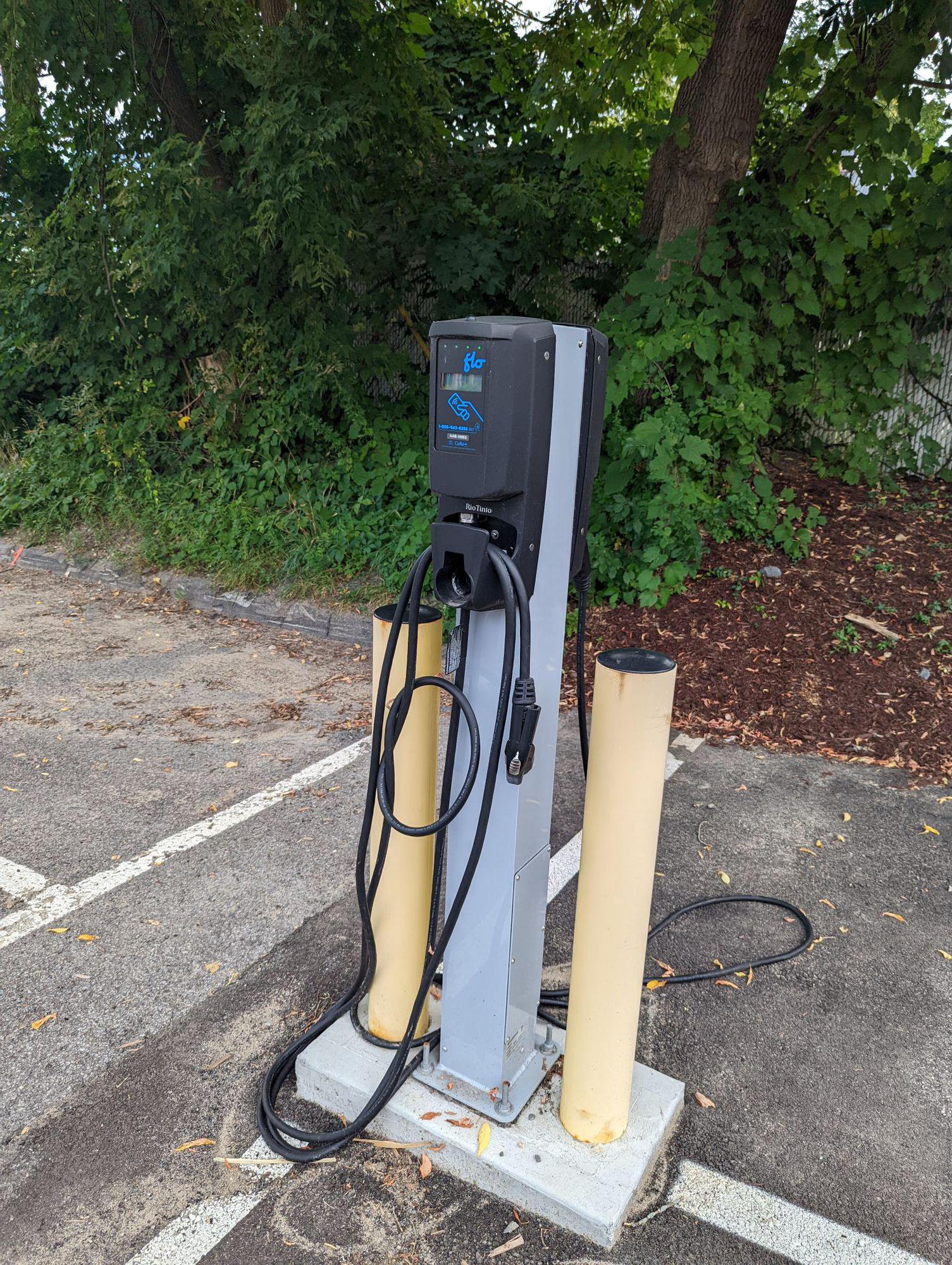 Hudson Train Station Hudson, QC EV Station