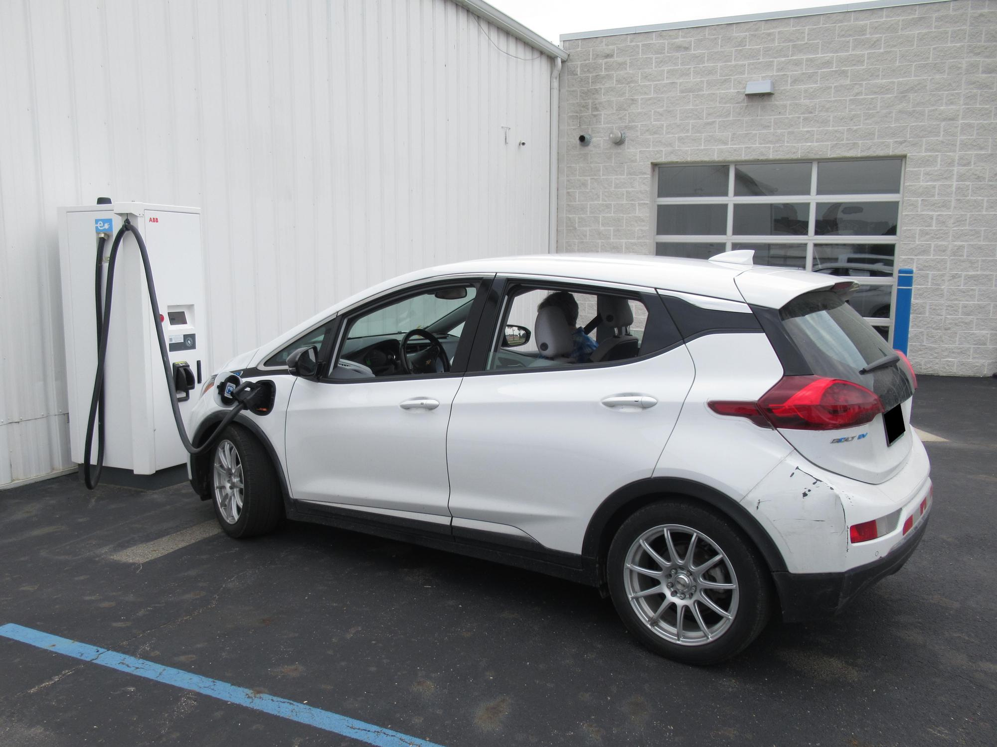 Hubbard GM Center Monticello, IN EV Station