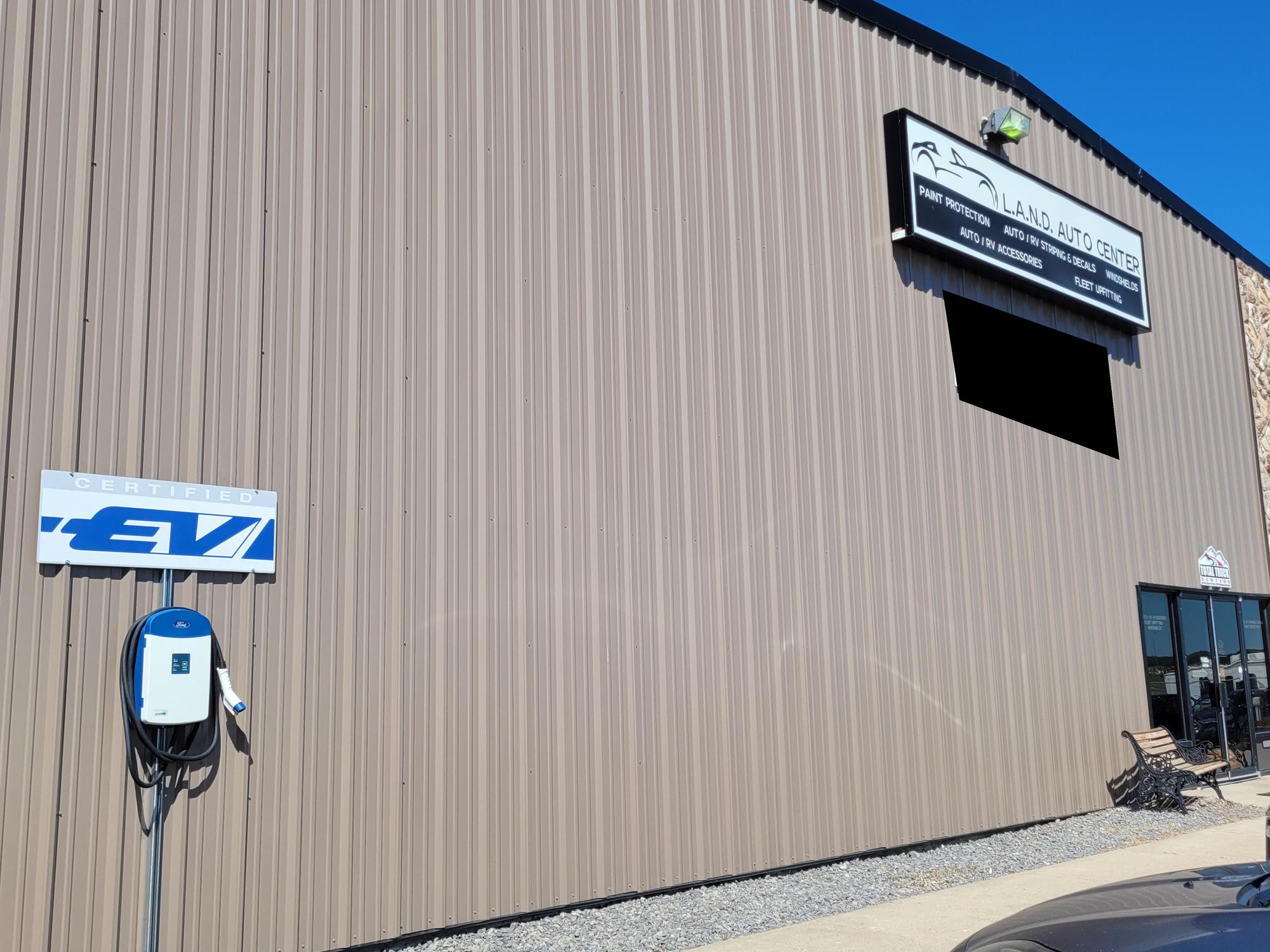 LAND Auto Center AB EV Station