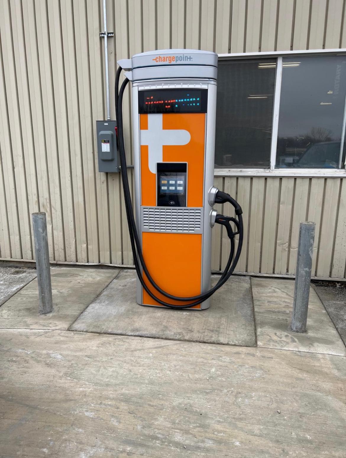 Forest City Auto Center Forest City, IA EV Station
