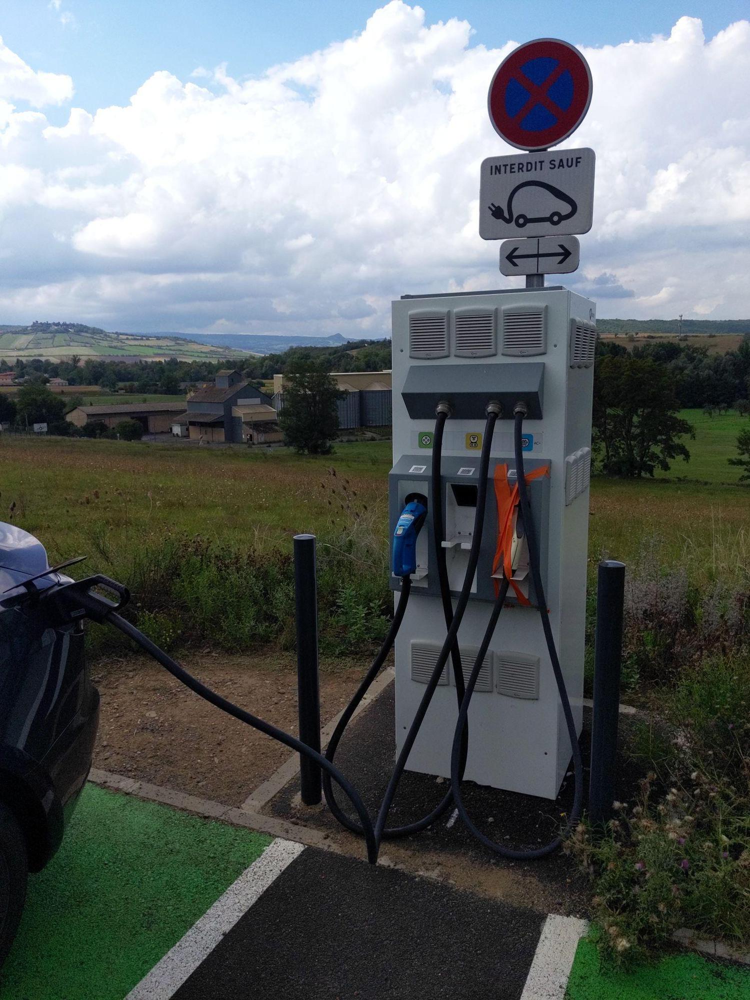 Efacec SaintGermainLembron, AuvergneRhôneAlpes EV Station