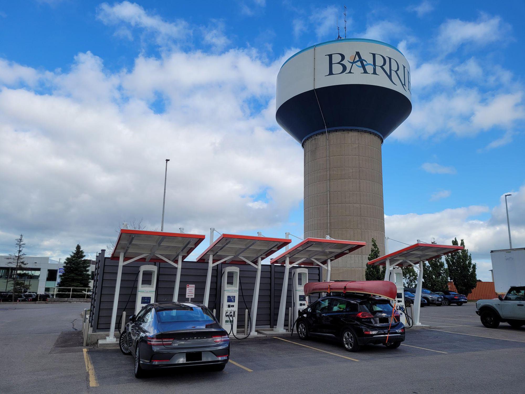 Canadian Tire Barrie South Barrie, ON EV Station
