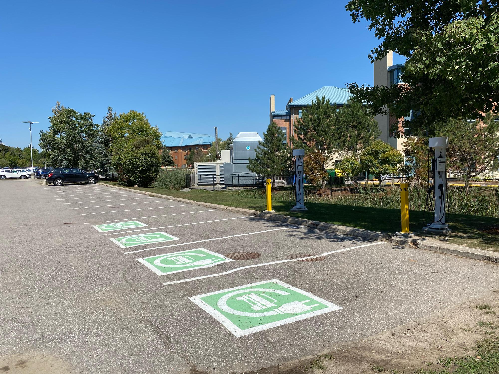 Hillsdale Estate LTC Oshawa, ON EV Station