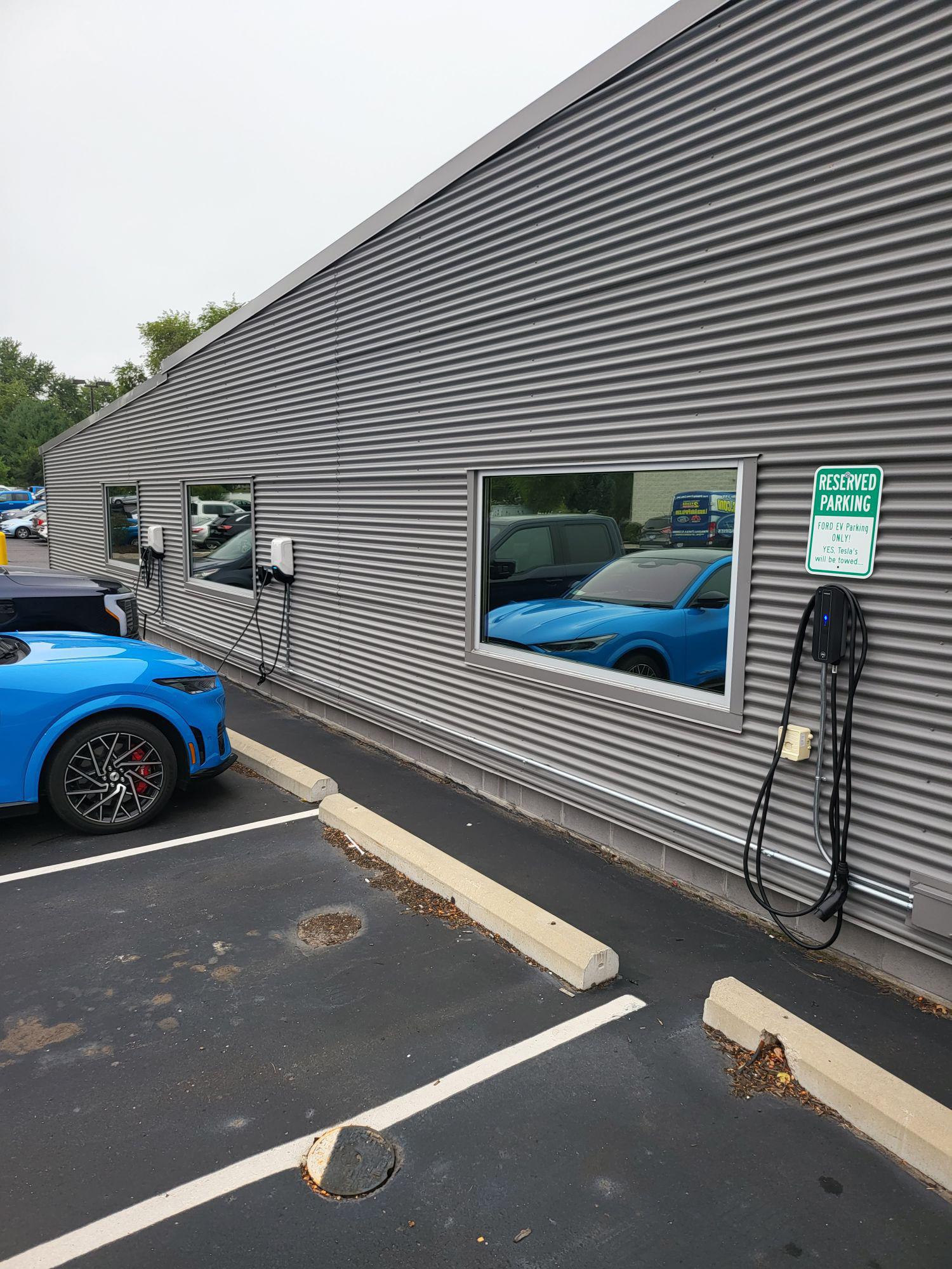 Lasco Ford Fenton, MI EV Station