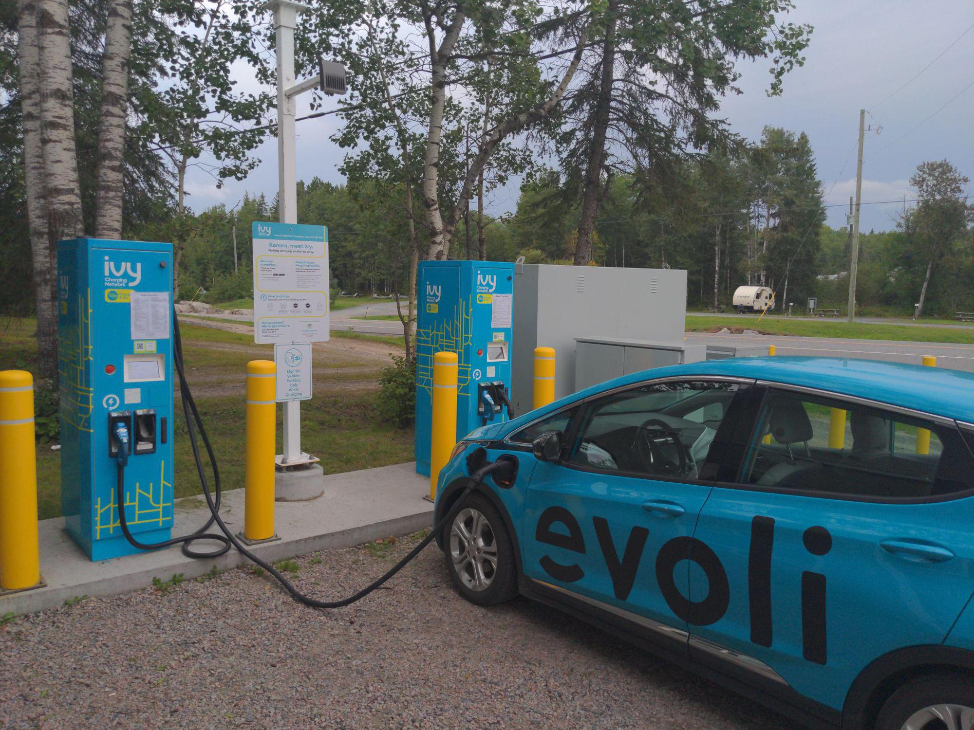 Redden's Store Longbow Lake, ON EV Station